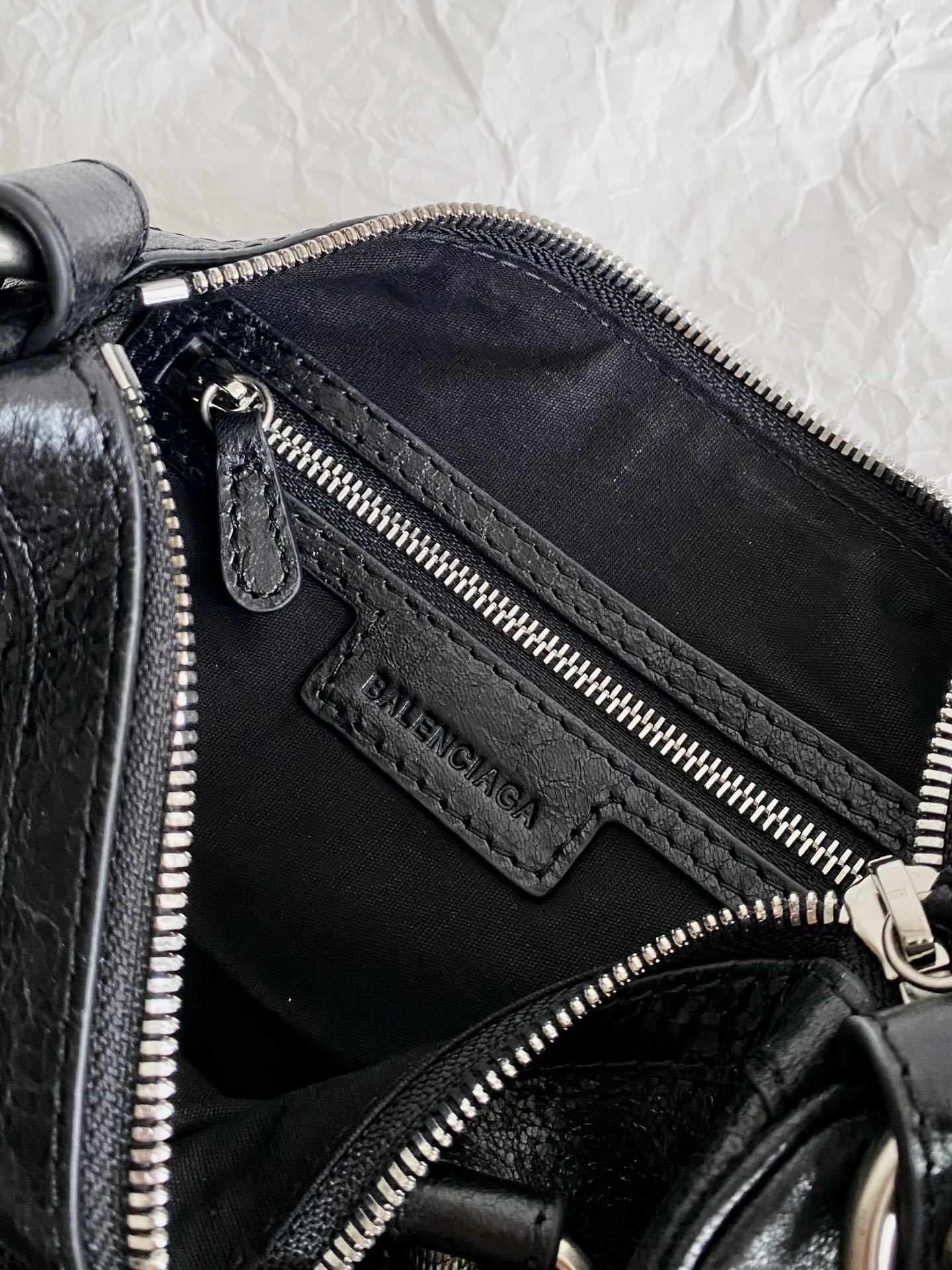 Balenciaga Neo Cagole Nano Duffle Black Arena Lambskin