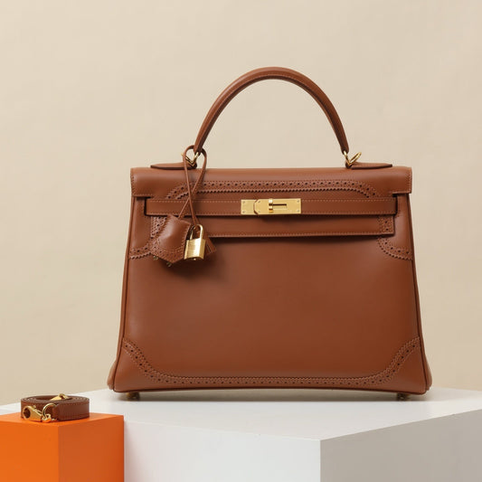 Hermès Kelly 32 Ghillies Fauve Leather Handbag