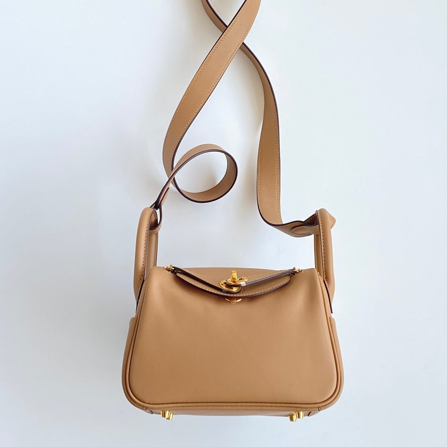 Hermès Lindy 26 Light Brown Leather Bag