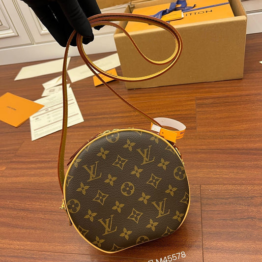 Louis Vuitton Boite Chapeau Souple MM – Monogram Canvas Bag with Gold Hardware