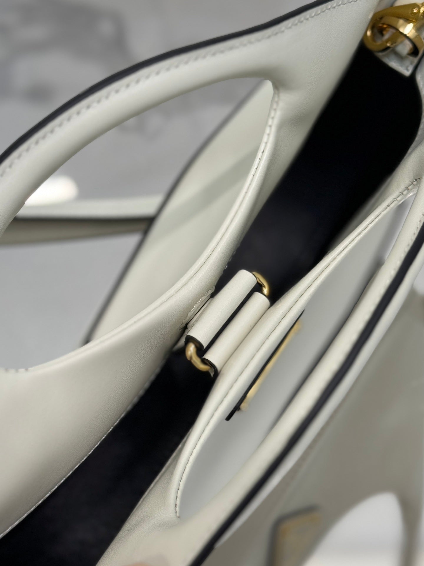 White Leather Prada Handbag with Adjustable & Detachable Shoulder Strap