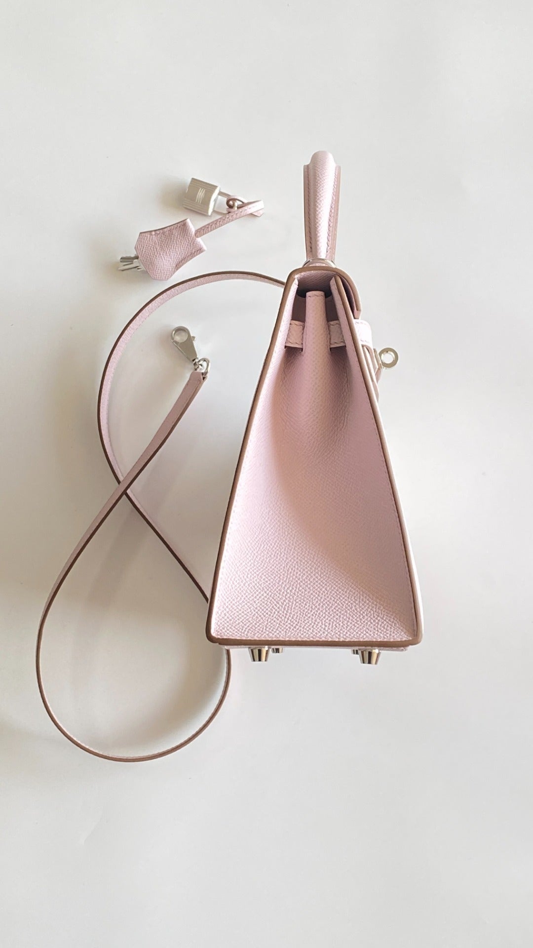 Hermès Kelly 25 Sellier Mauve Pale Epsom