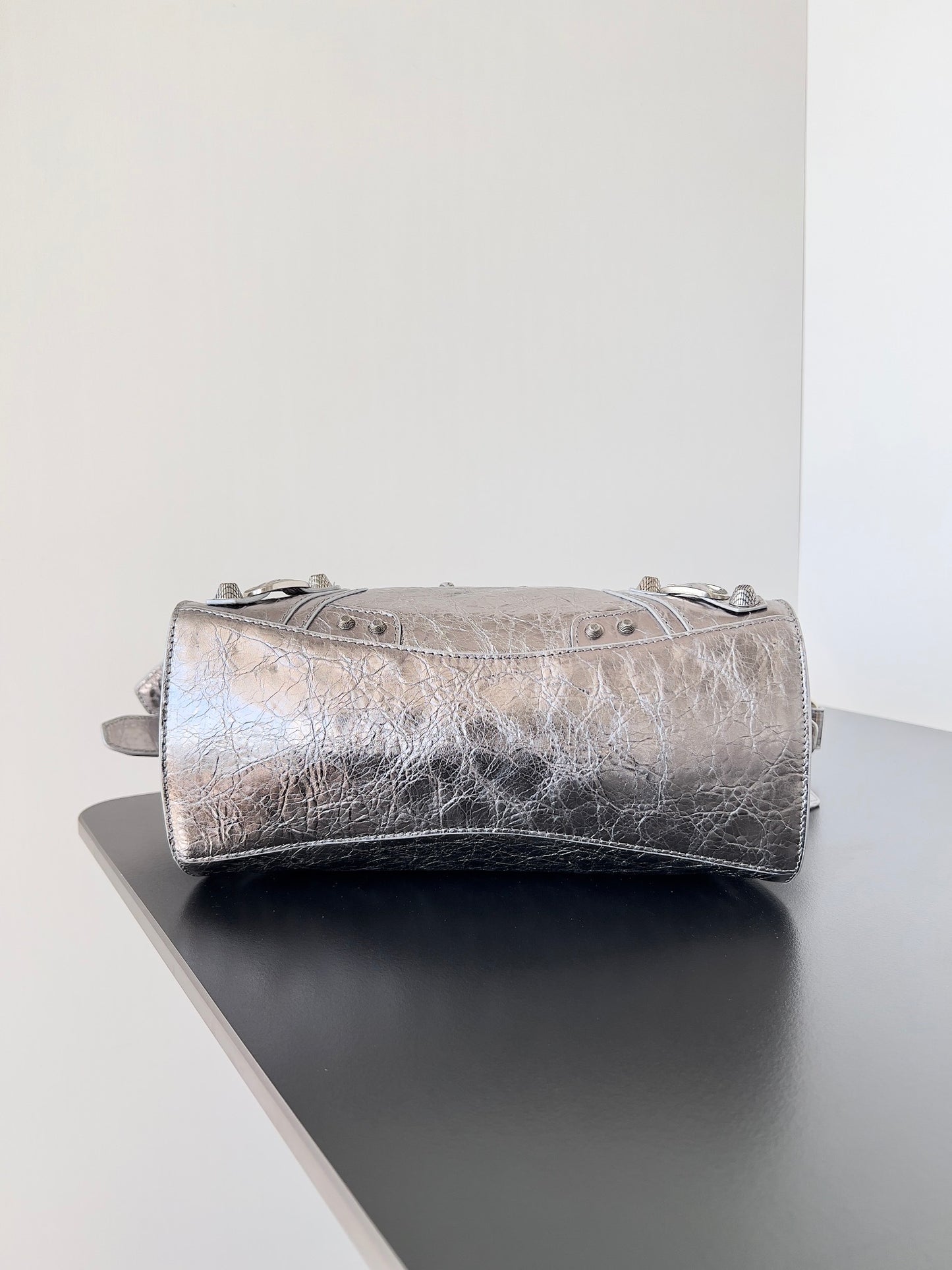 Balenciaga Neo Cagole City Metallic Silver Agneau Arena Bag
