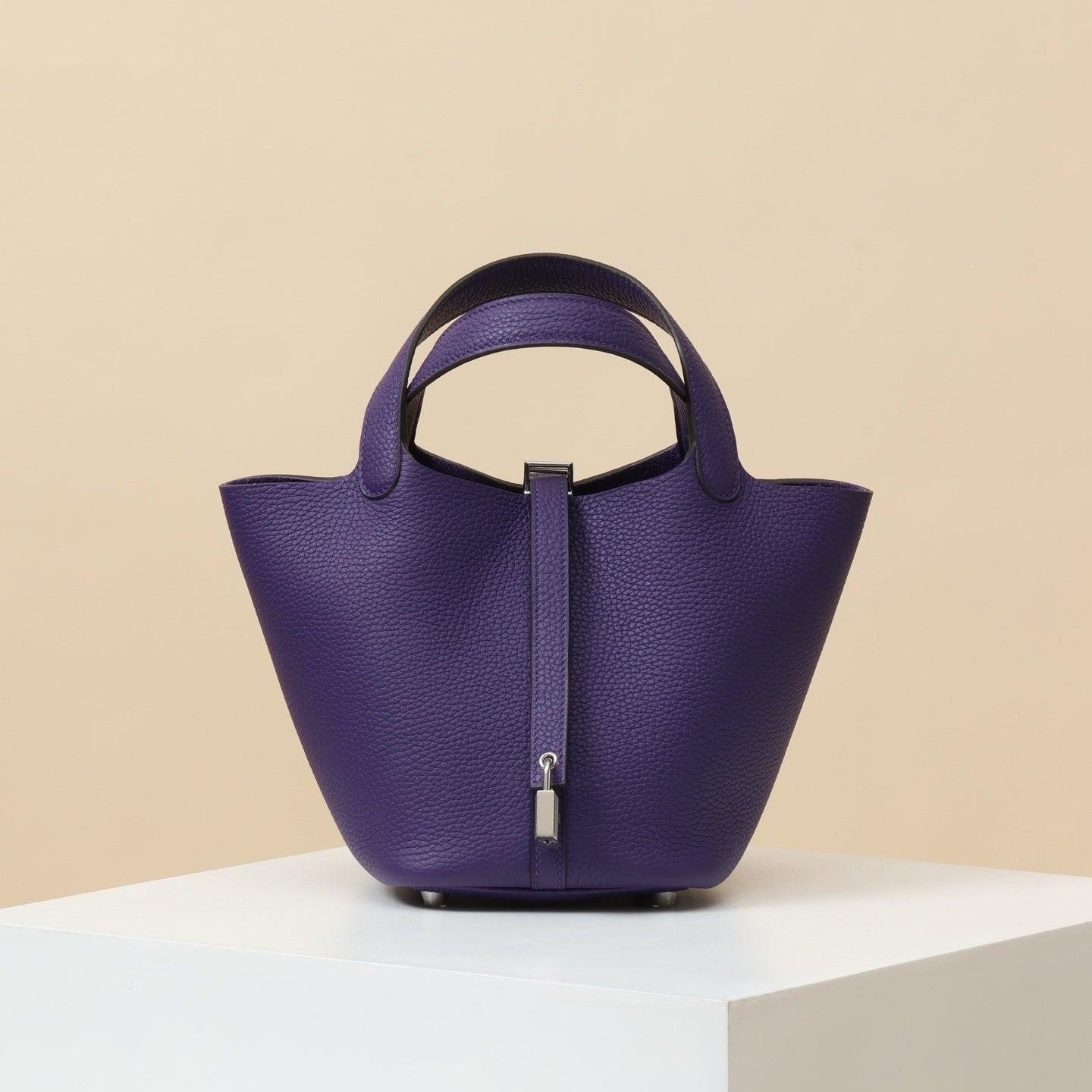 Hermès Picotin Lock 18 Clemence Leather