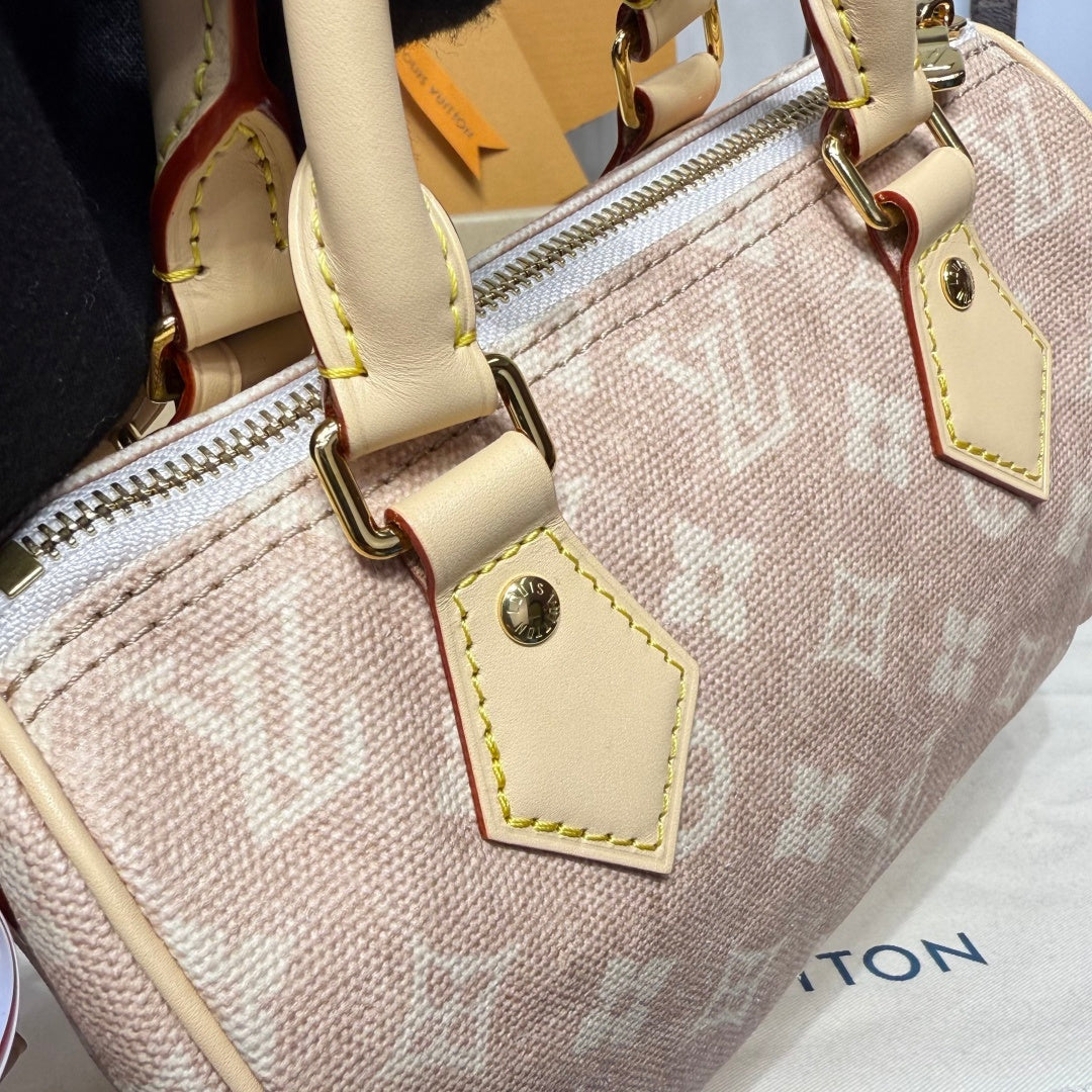 Louis Vuitton Speedy Bandoulière 20 Women’s Luxury Designer Handbag