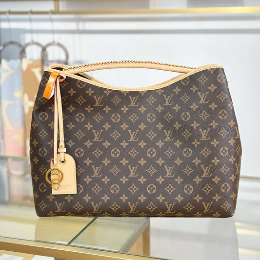 Louis Vuitton Again Handbag in Monogram Canvas