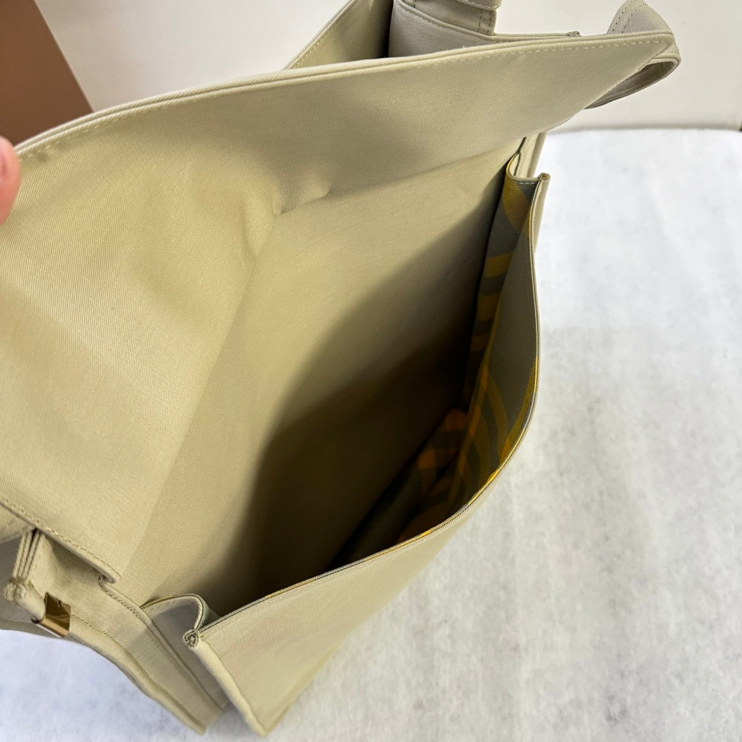 Burberry Trench Green Canvas Tote Bag with Adjustable Shoulder Strap