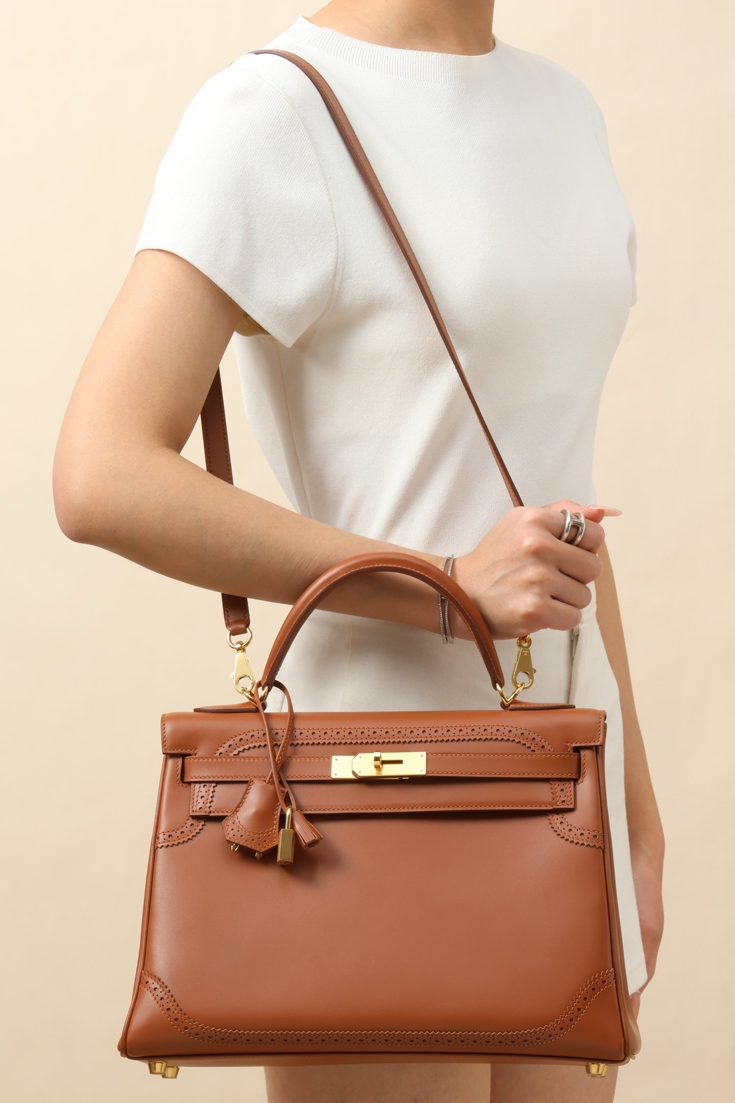 Hermès Kelly 32 Ghillies Fauve Leather Handbag