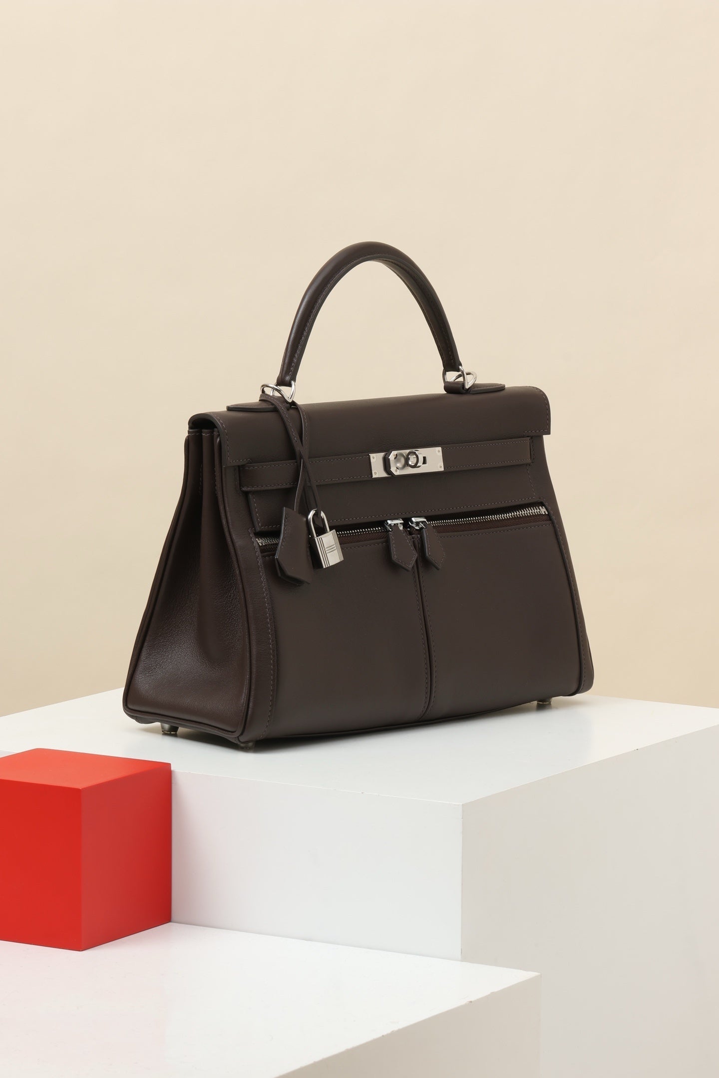 Hermès Kelly Lakis Handbag with Palladium Hardware