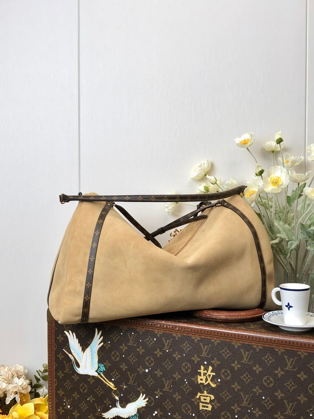 Louis Vuitton Express MM Bag in Calfskin Leather with Monogram Canvas Trim