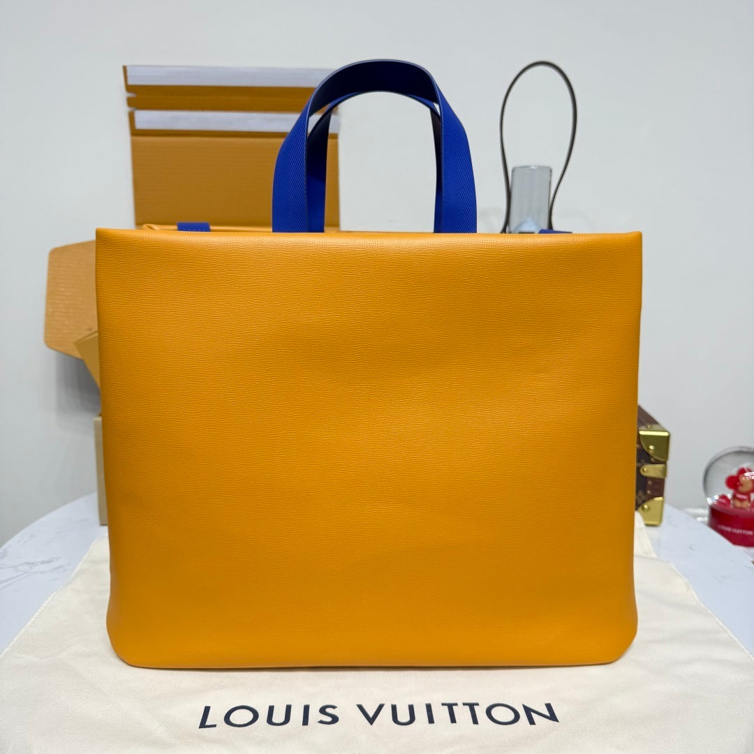 Louis Vuitton Shopper Tote MM – Saffron Cowhide Leather with Blue Shoulder Strap