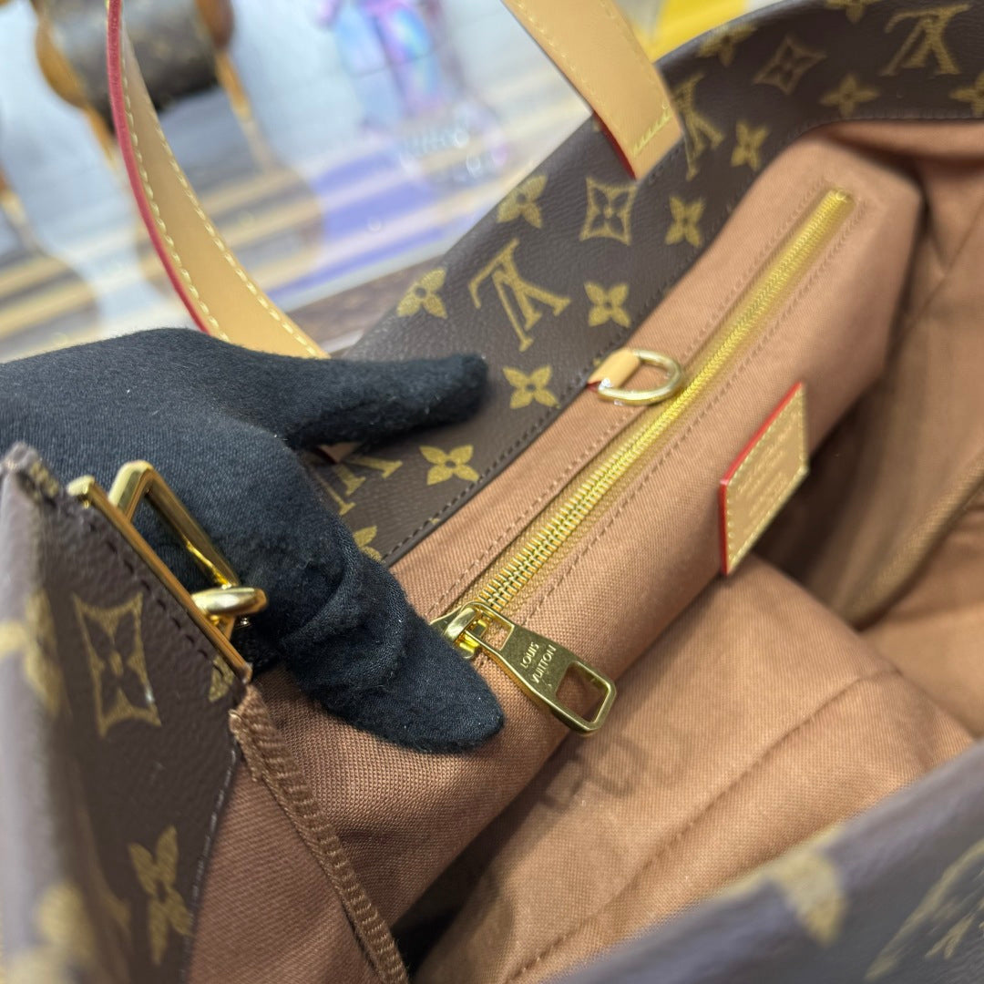 Louis Vuitton Monogram Landscape Shopper Tote MM in Coated Canvas