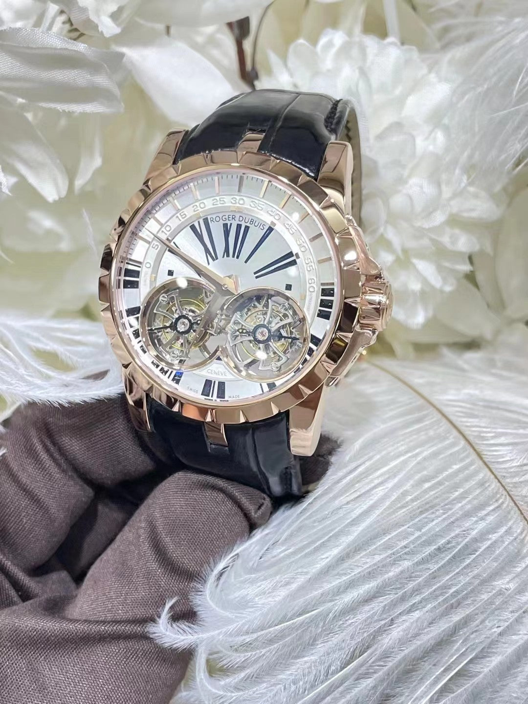 Roger Dubuis Excalibur Double Flying Tourbillon – 18k Rose Gold, Silver Dial, Black Leather Strap