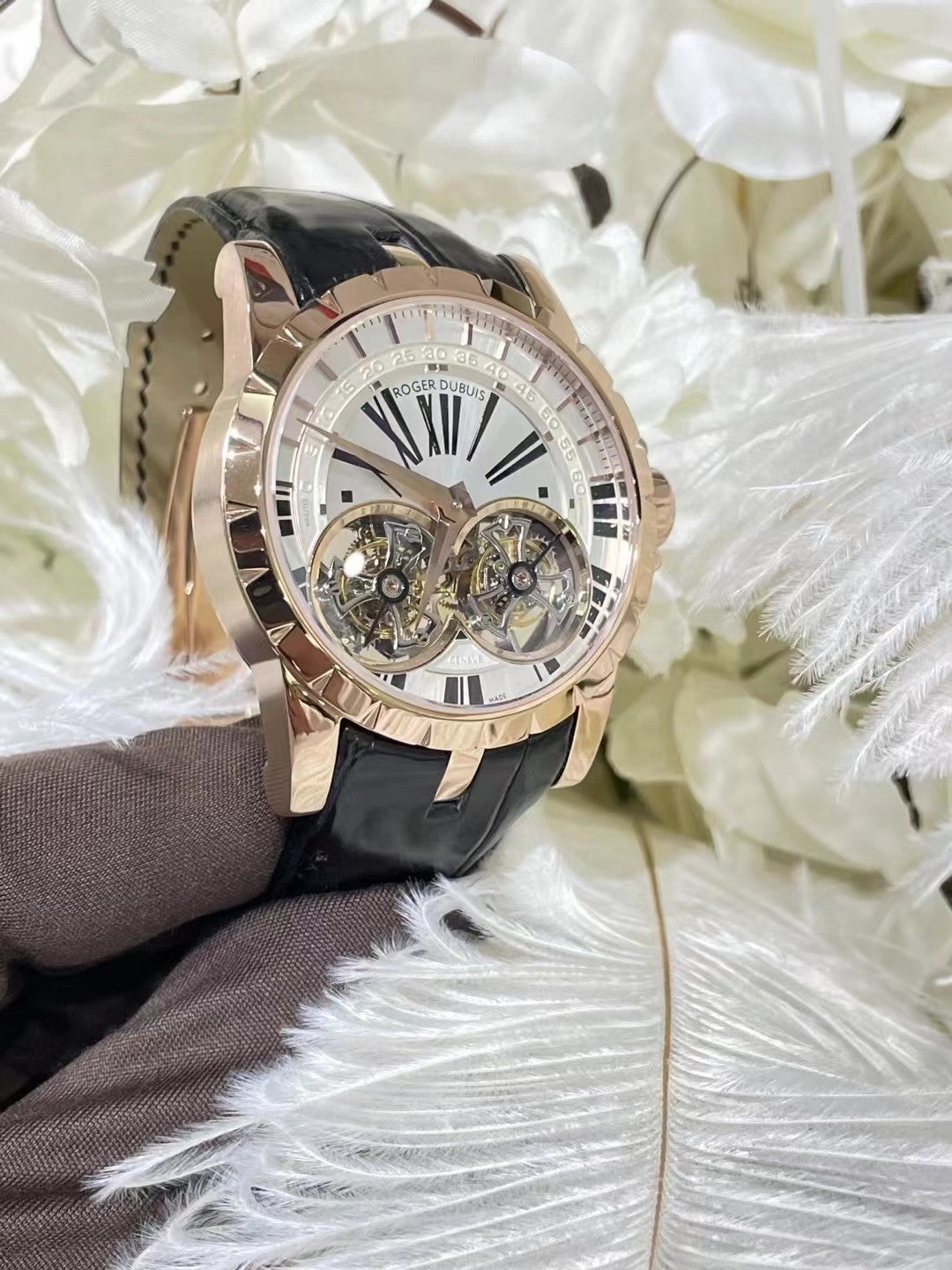 Roger Dubuis Excalibur Double Flying Tourbillon – 18k Rose Gold, Silver Dial, Black Leather Strap