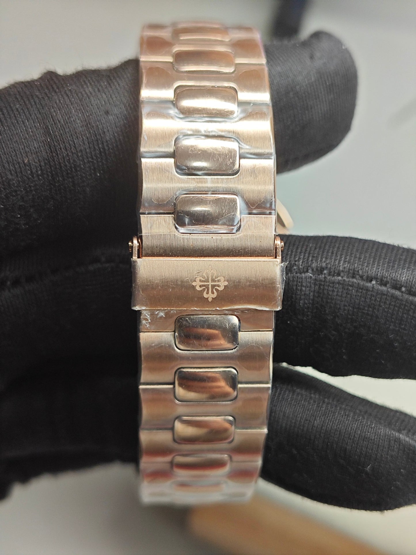 Patek Philippe Nautilus Travel Time Chronograph 5990/1R-001 in Rose Gold with Blue Sunburst Dial