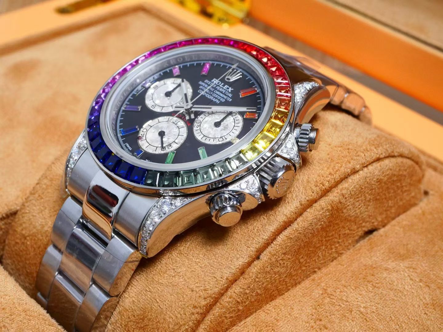 Rolex Oyster Perpetual Cosmograph Daytona White Gold, Diamond-Paved Dial, Rainbow Baguette Sapphire Bezel