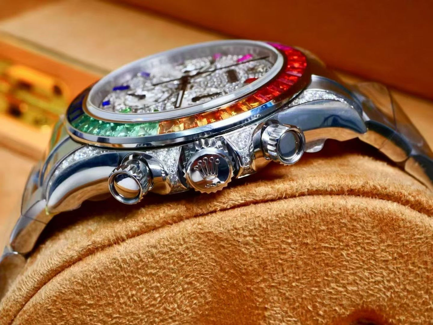 Rolex Cosmograph Daytona “Rainbow” – 18K White Gold, Pavé Diamond Dial, Rainbow Sapphire Bezel