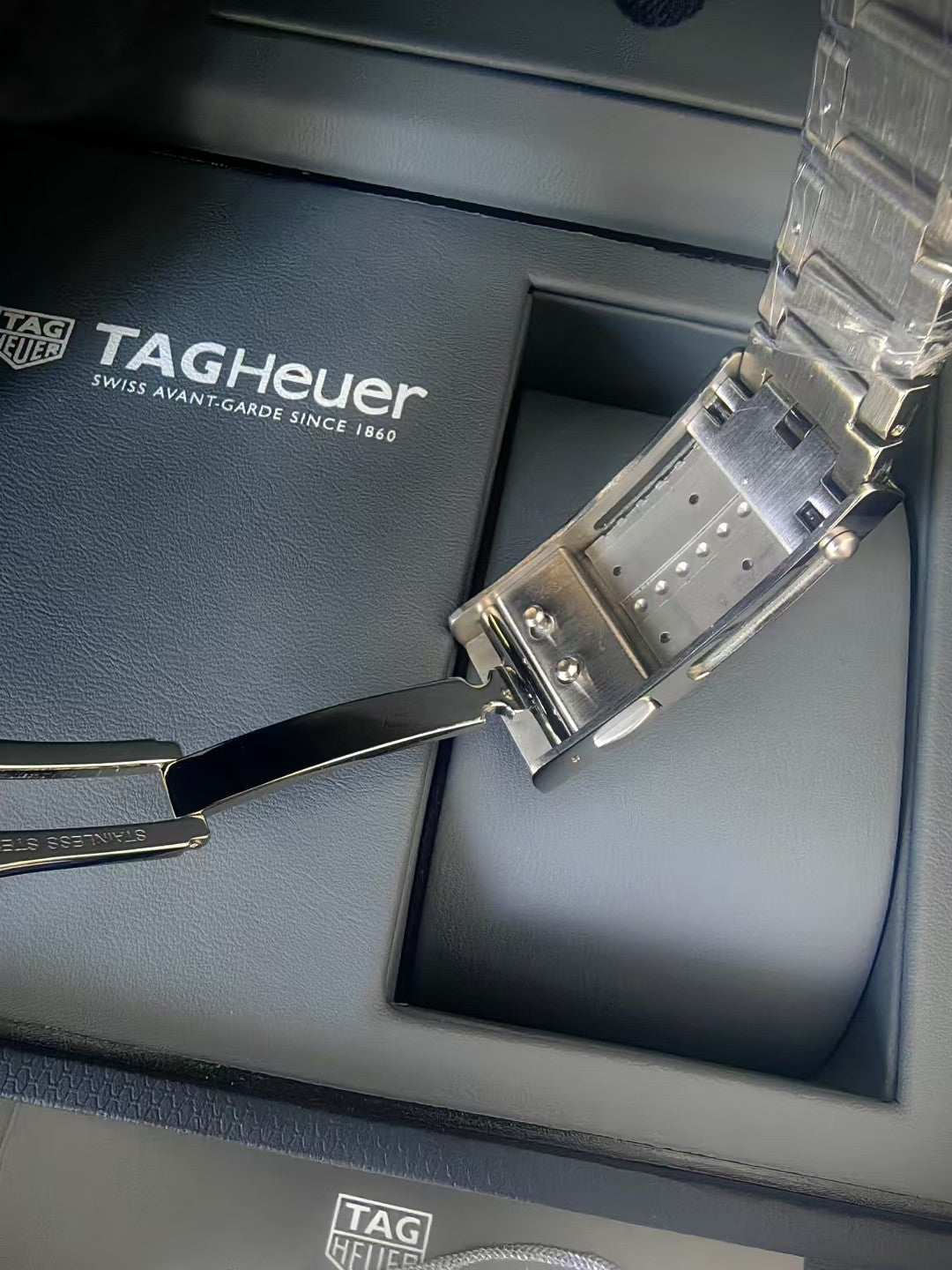 TAG Heuer Aquaracer Professional 300 Men’s Watch – Green Ceramic Bezel & Dial, Stainless Steel