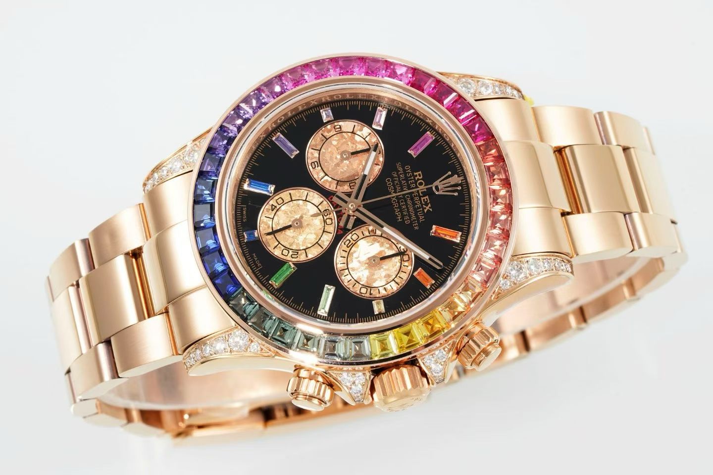 Rolex Cosmograph Daytona 116595RBOW – 18k Everose Gold, Rainbow Sapphire Bezel