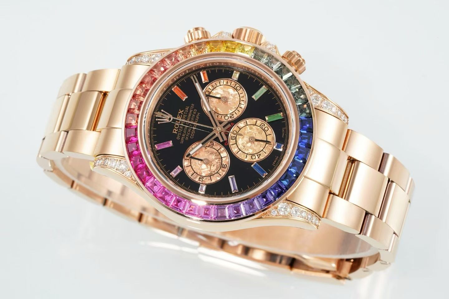 Rolex Cosmograph Daytona 116595RBOW – 18k Everose Gold, Rainbow Sapphire Bezel