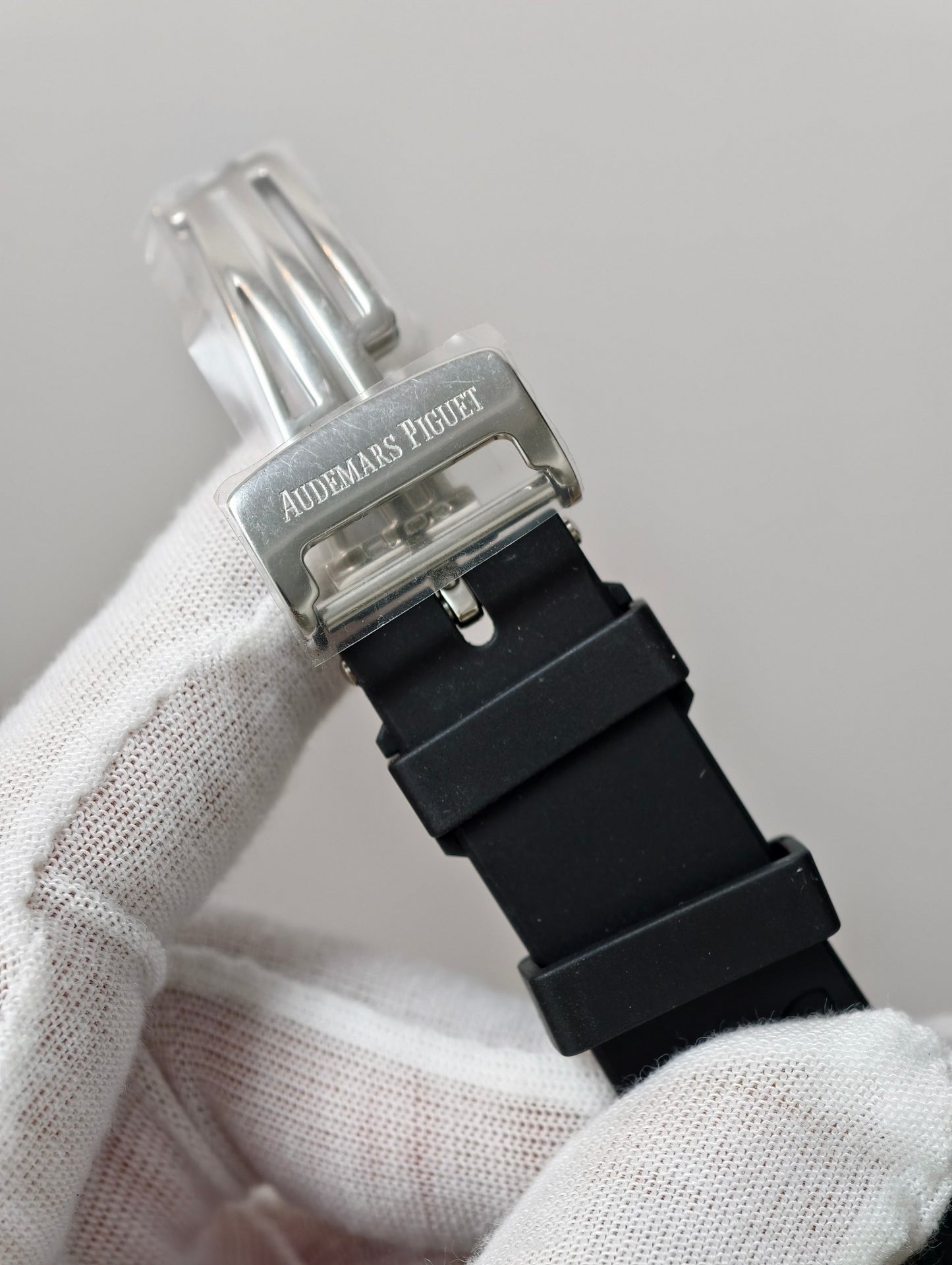 Audemars Piguet Royal Oak Chronograph 41mm – Stainless Steel Watch with Black Tapisserie Dial