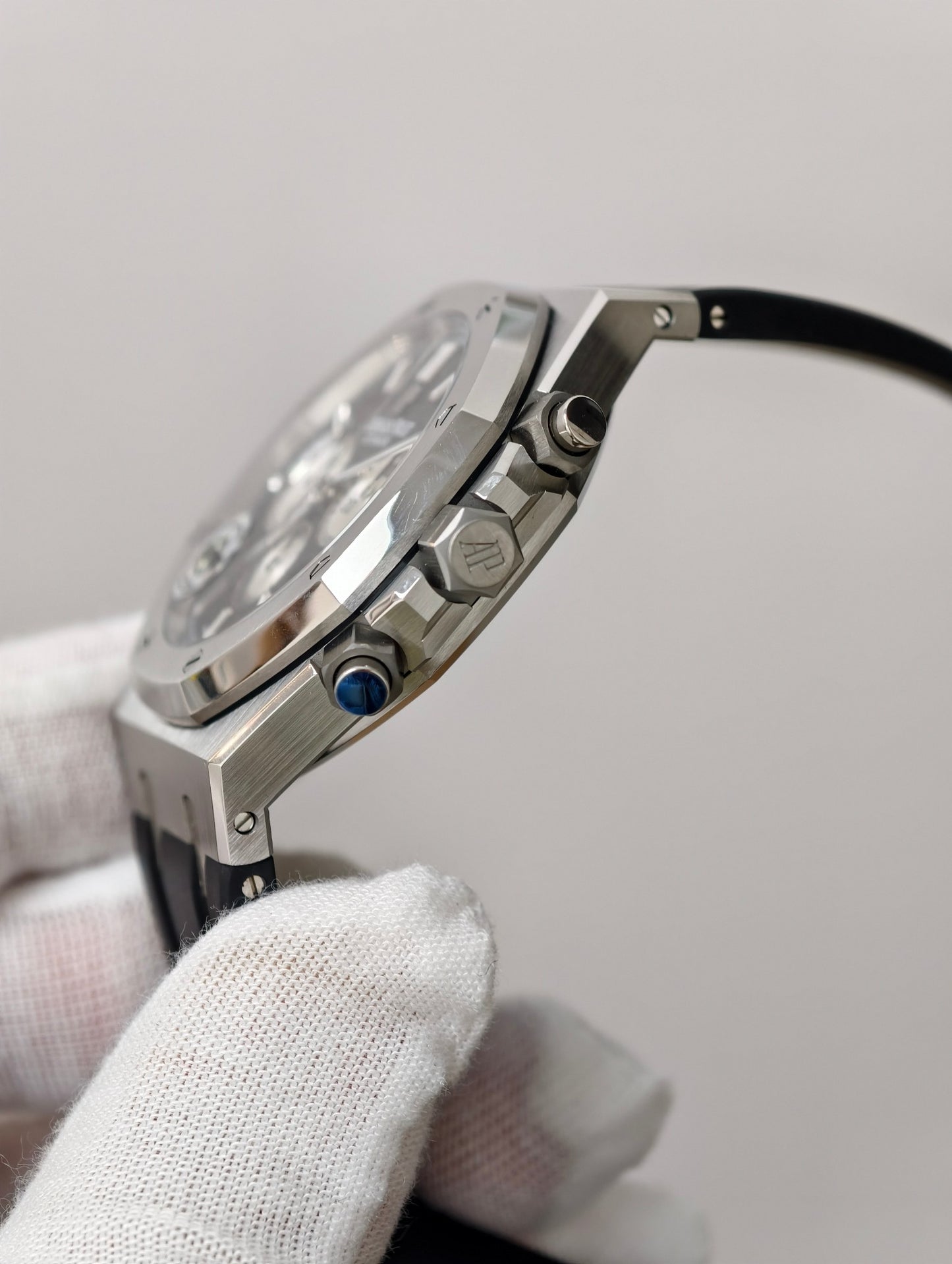 Audemars Piguet Royal Oak Chronograph 41mm – Stainless Steel Watch with Black Tapisserie Dial