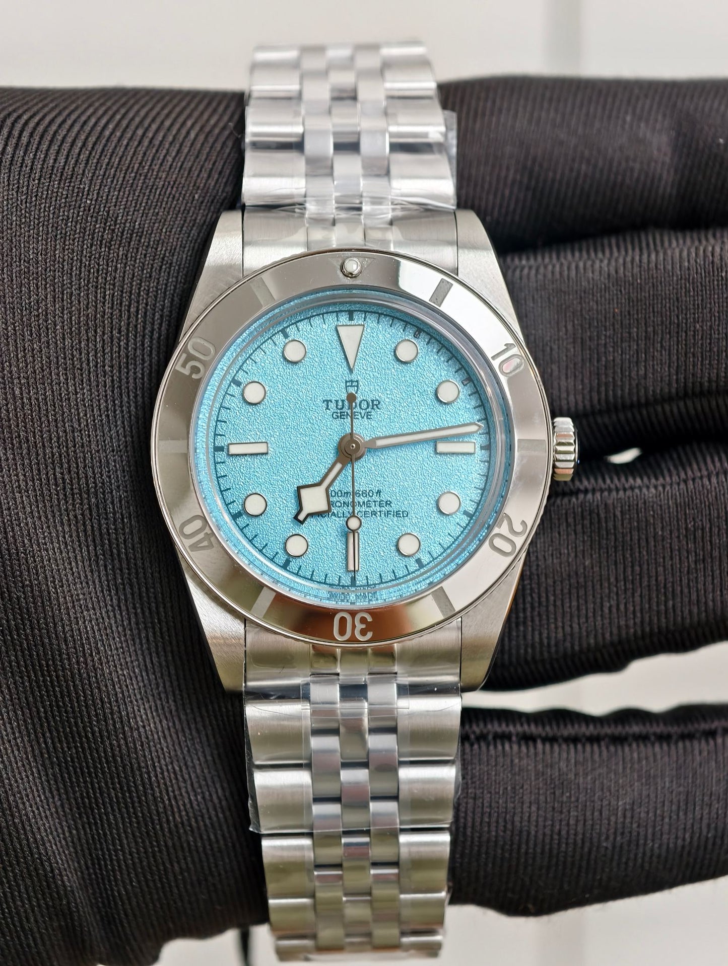 Tudor Black Bay 54 Lagoon Blue M79000-0001 – 37mm Stainless Steel Diver’s Watch