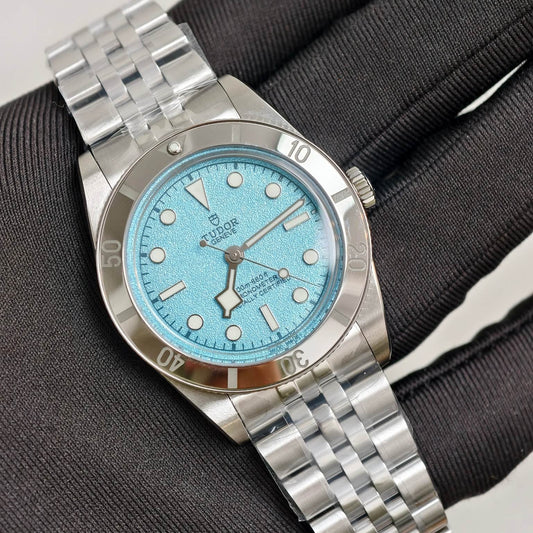 Tudor Black Bay 54 Lagoon Blue M79000-0001 – 37mm Stainless Steel Diver’s Watch