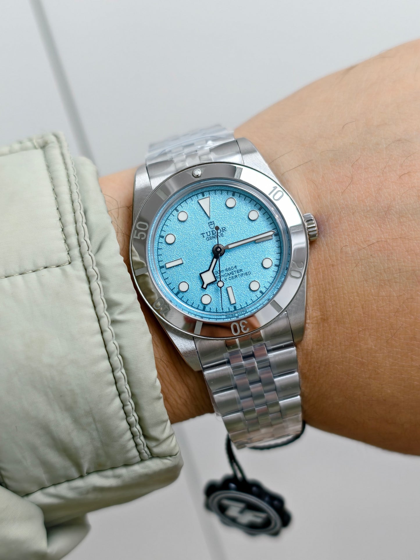 Tudor Black Bay 54 Lagoon Blue M79000-0001 – 37mm Stainless Steel Diver’s Watch