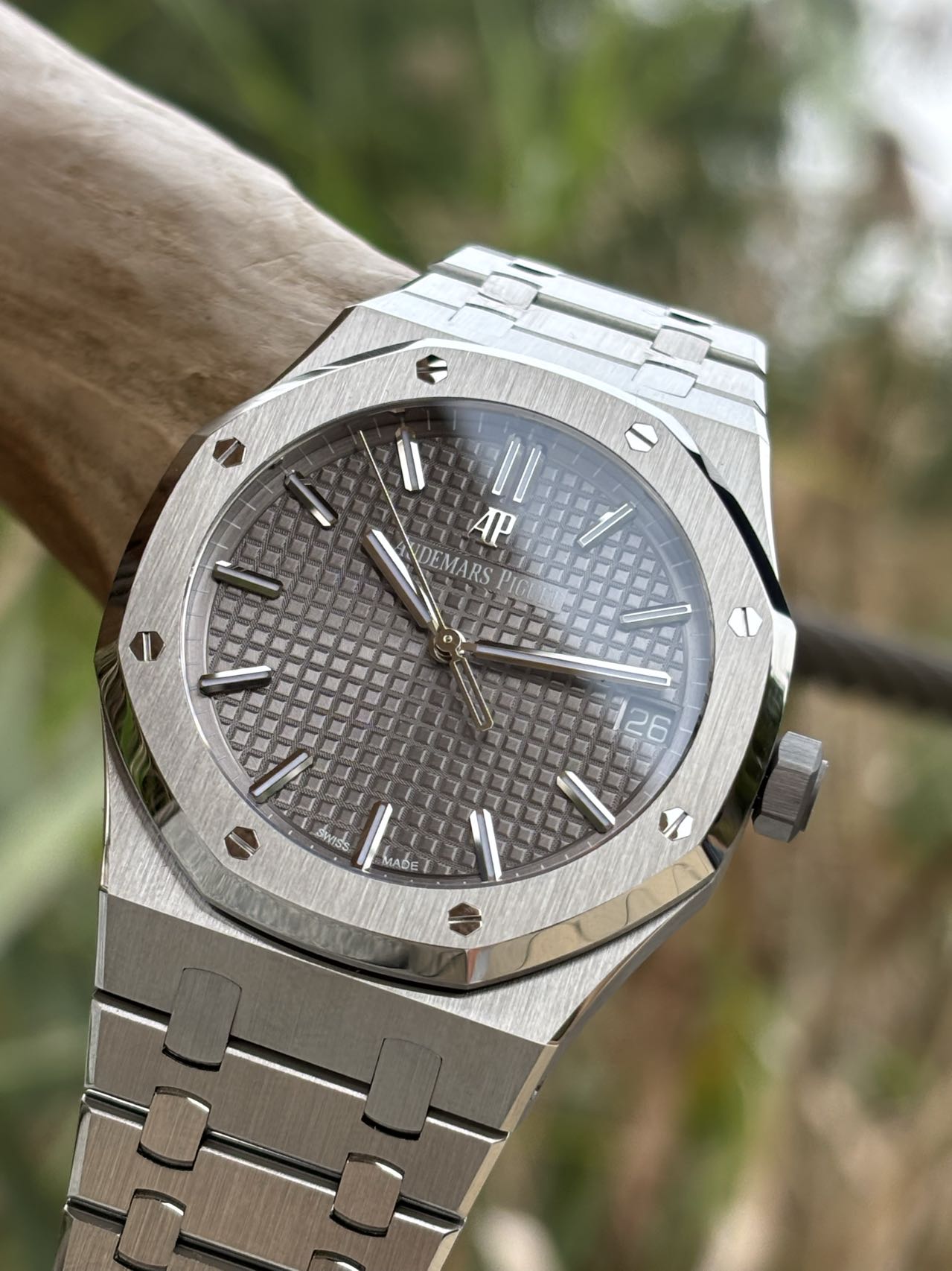 Audemars Piguet Royal Oak Selfwinding 41mm Grey Dial Stainless Steel Watch