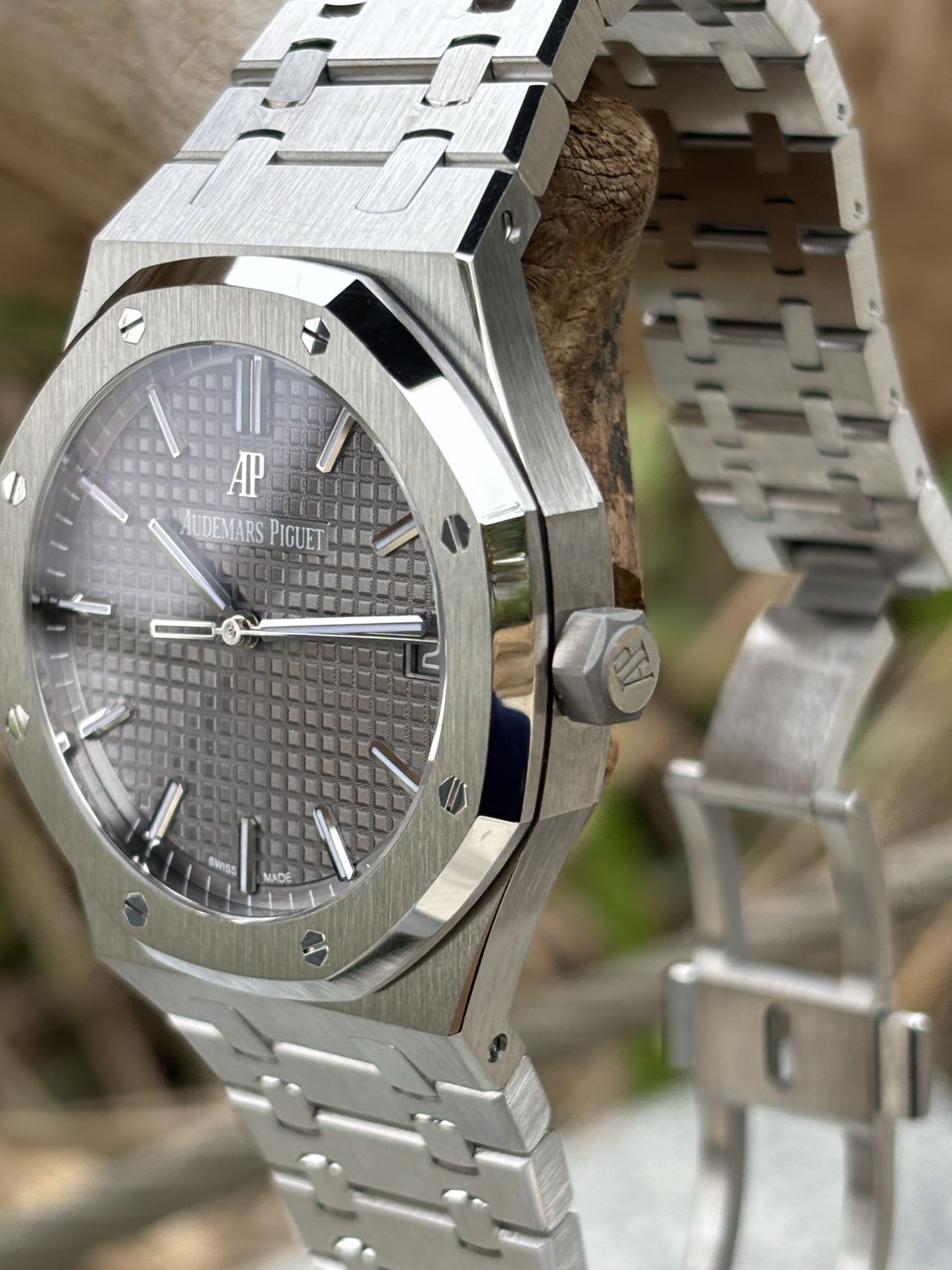 Audemars Piguet Royal Oak Selfwinding 41mm Grey Dial Stainless Steel Watch