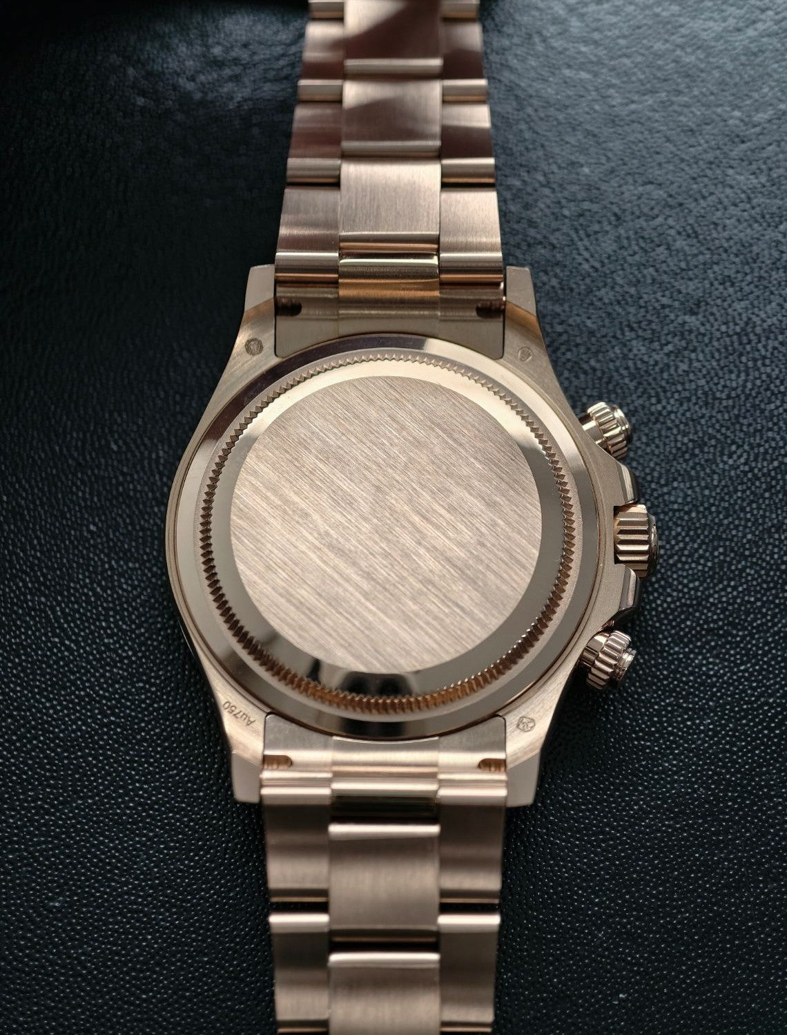 Rolex Cosmograph Daytona – 18k Everose Gold with Bright Black & Sundust Diamond-Set Dial