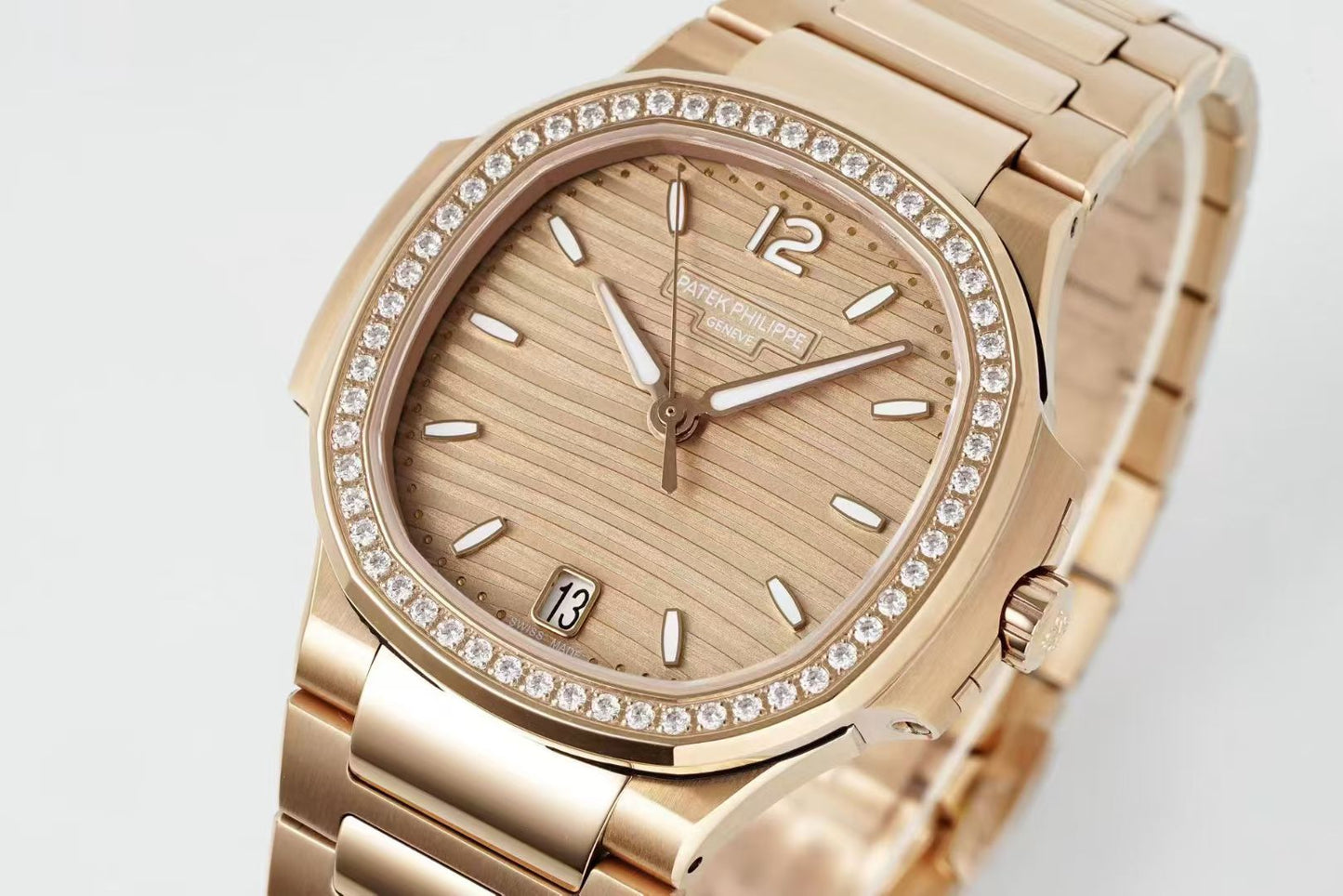 Patek Philippe Nautilus 7118/1200R-010 – Rose Gold Ladies Watch with Diamond Bezel