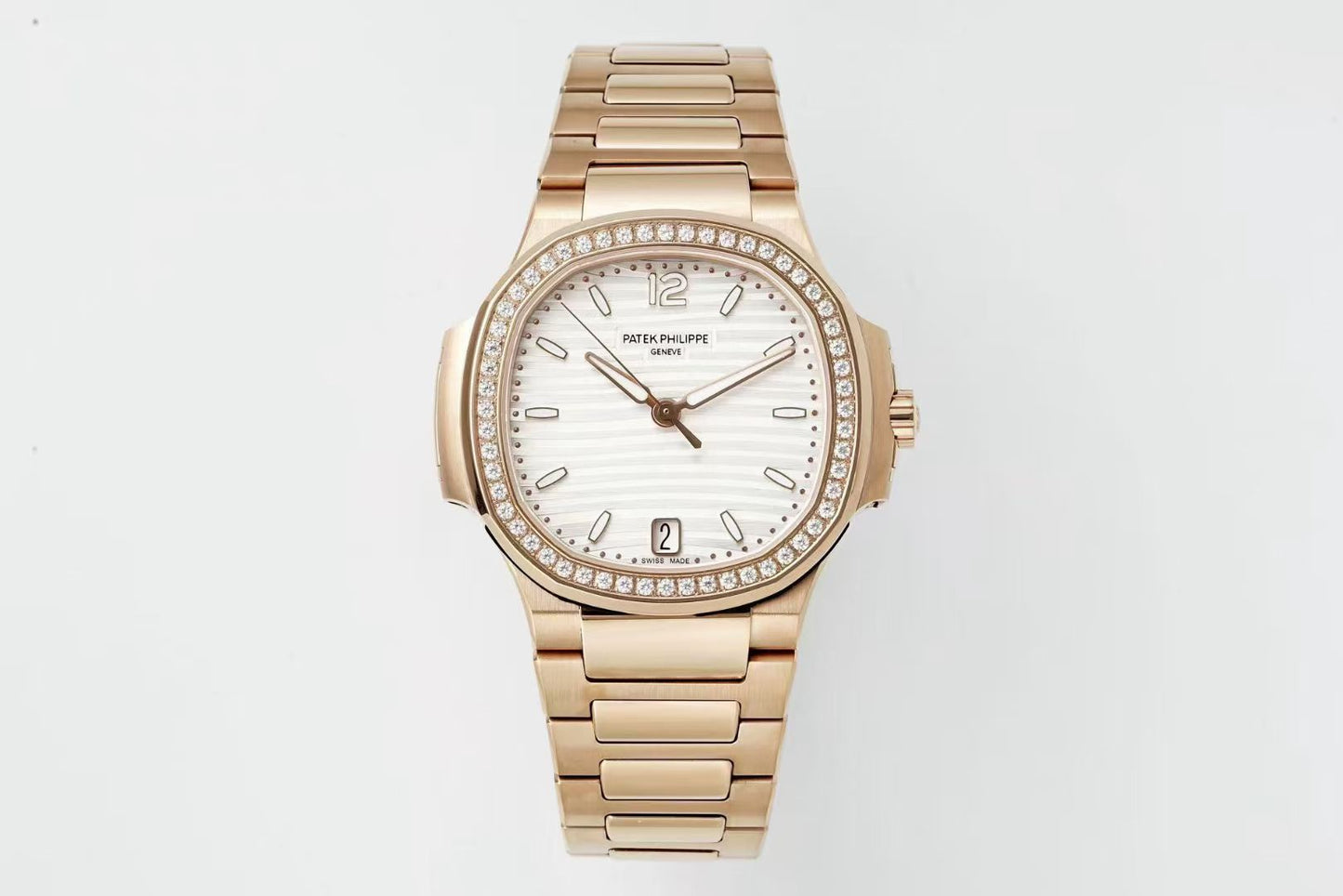 Patek Philippe Nautilus 7118/1200R-010 – Rose Gold Ladies Watch with Diamond Bezel
