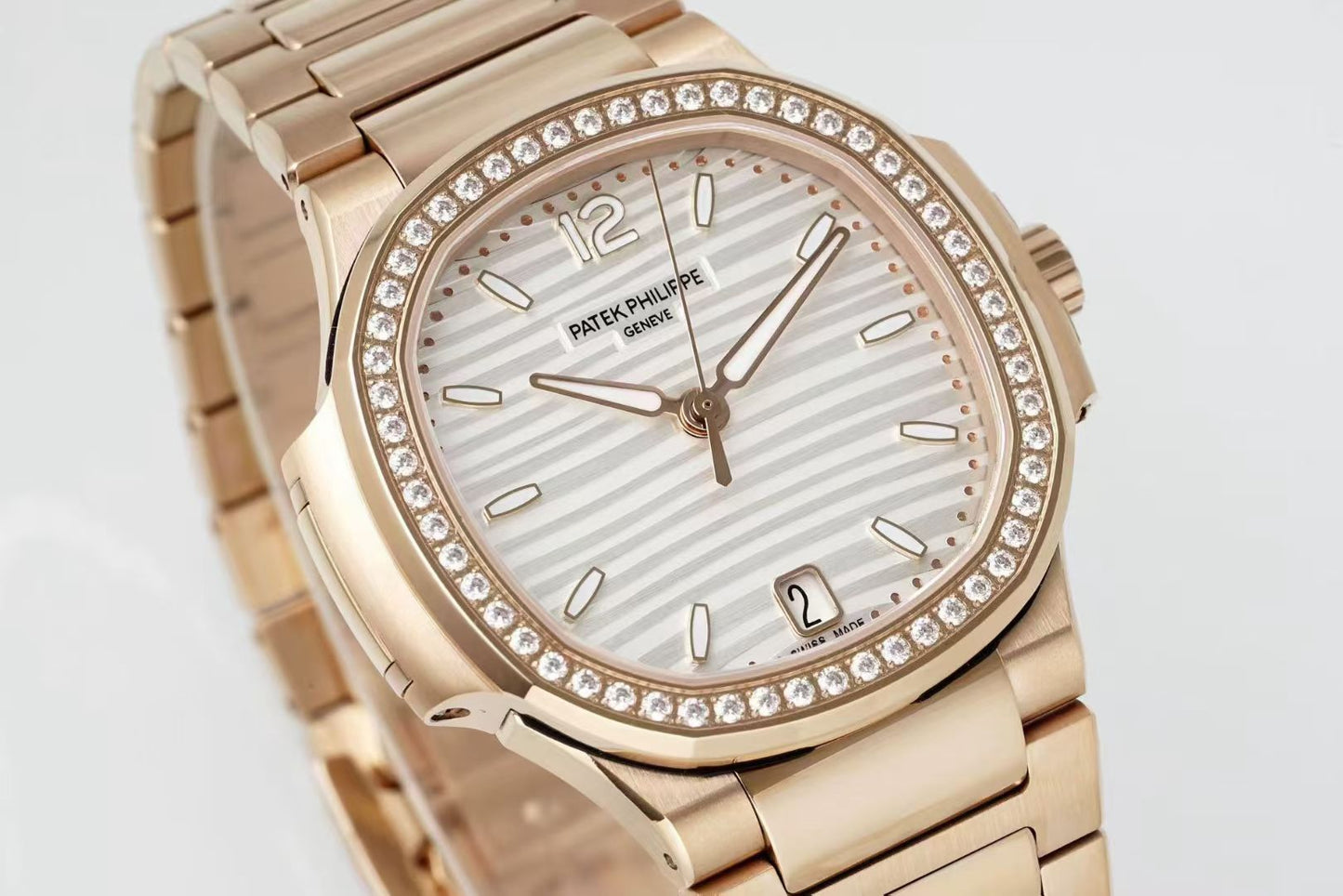 Patek Philippe Nautilus 7118/1200R-010 – Rose Gold Ladies Watch with Diamond Bezel