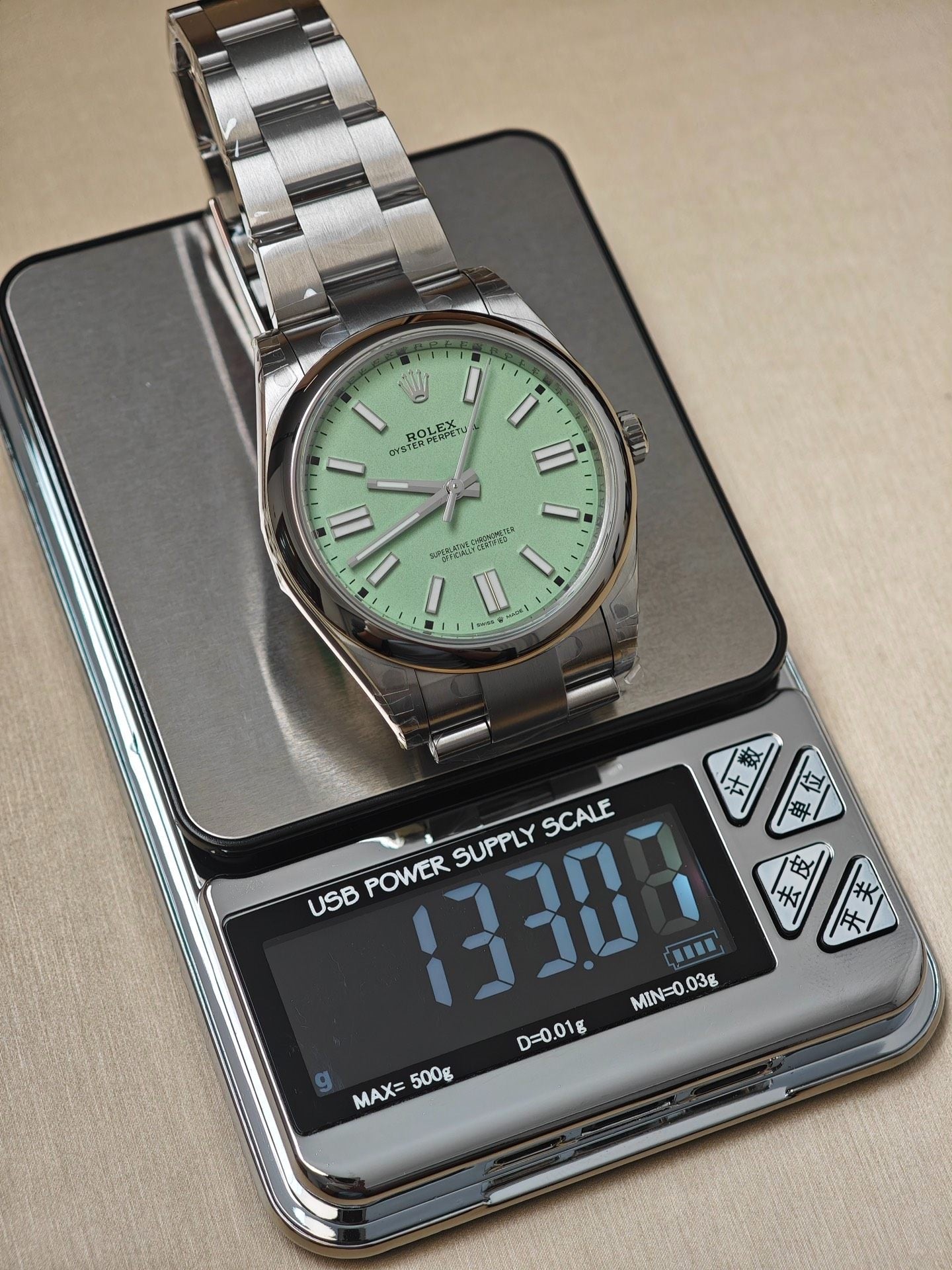 Rolex Oyster Perpetual 41 134300 – Luxury Swiss Watch with Oyster Bracelet