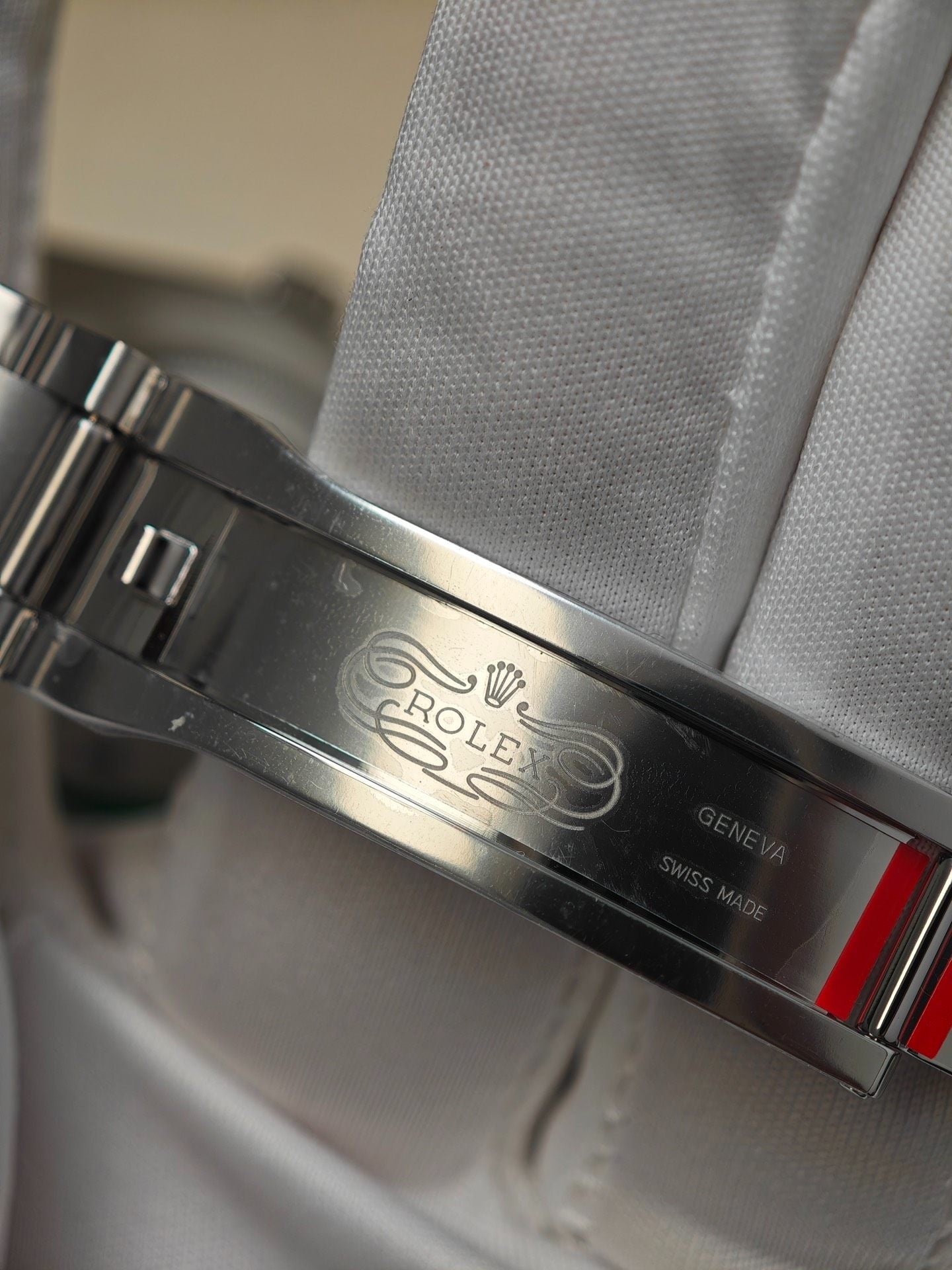 Rolex Oyster Perpetual 41 134300 – Luxury Swiss Watch with Oyster Bracelet