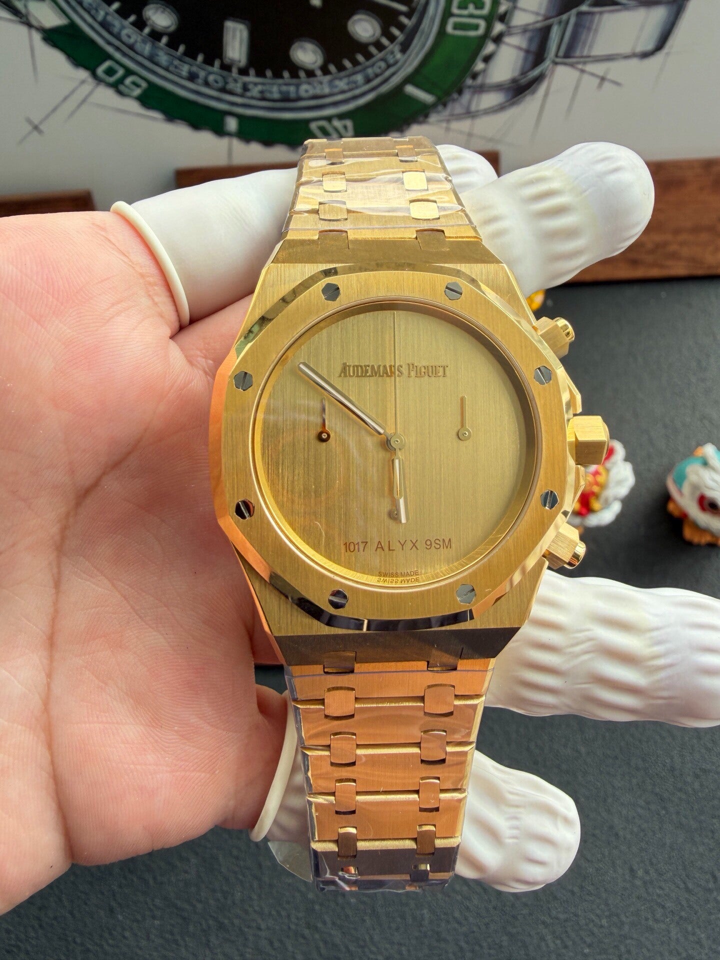 Audemars Piguet Royal Oak Selfwinding Chronograph 26240BA.OO.1320BA.01 – Yellow Gold Luxury Designer Watch