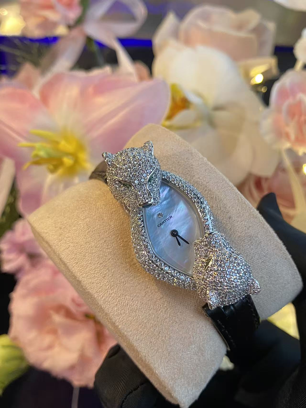 Cartier Panthère Diamond White Gold Watch