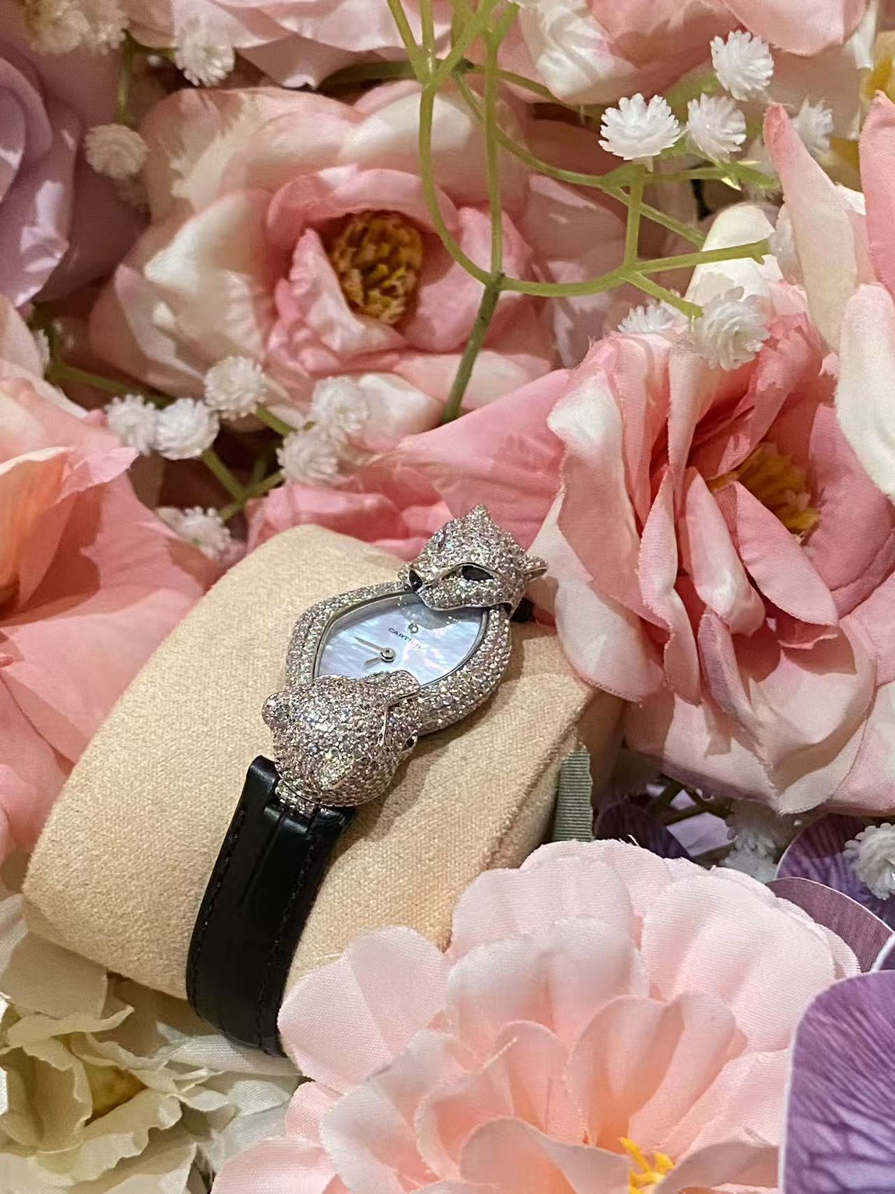 Cartier Panthère Diamond White Gold Watch