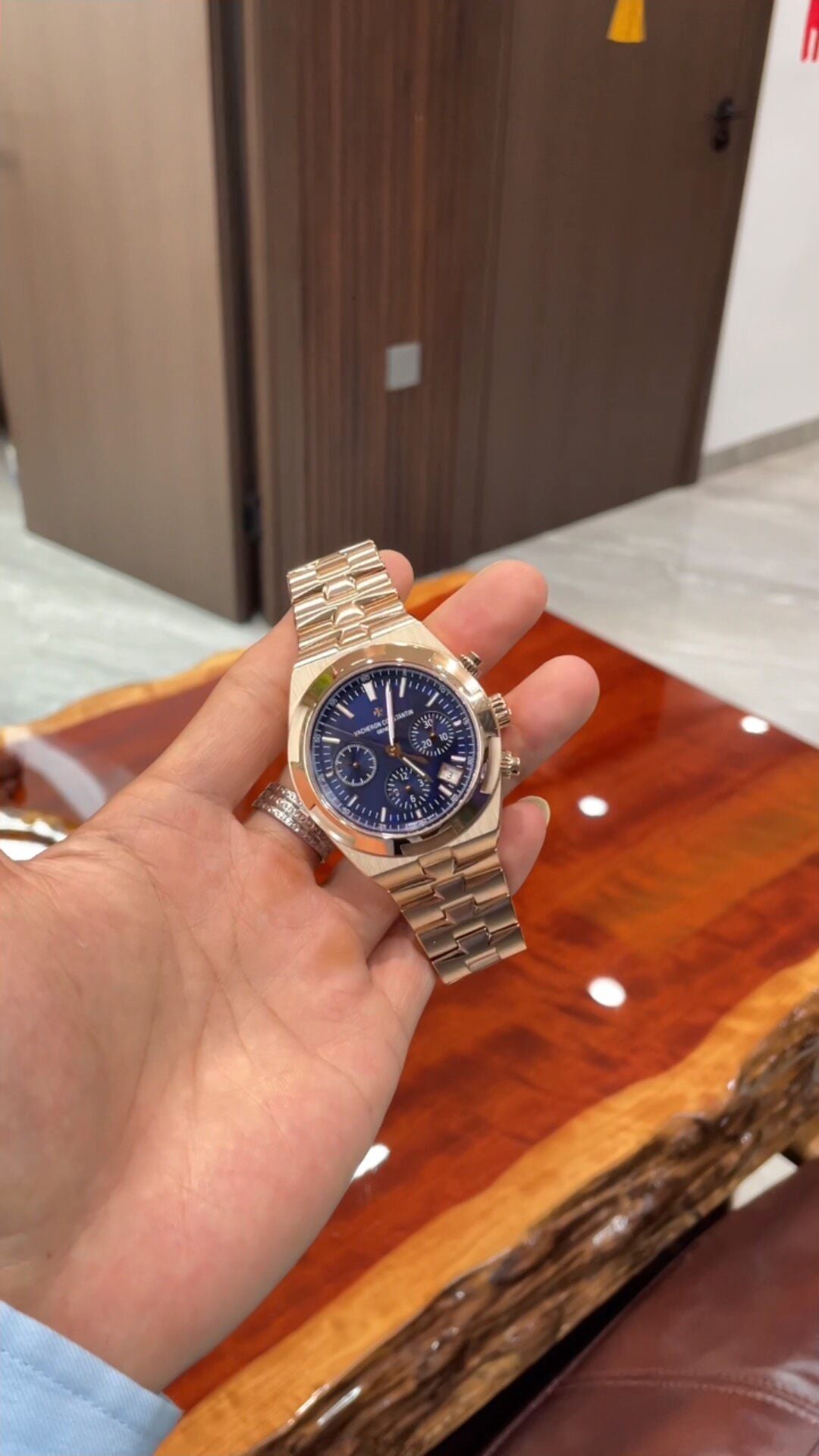Vacheron Constantin Overseas Chronograph 5520V Pink Gold Blue Dial