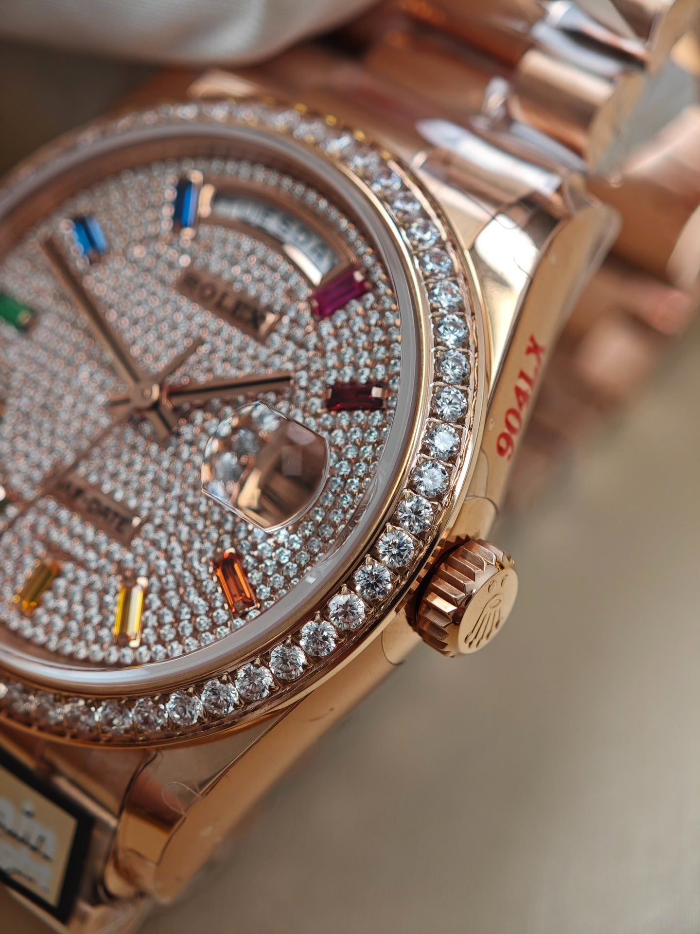 Rolex Day-Date 36 Everose Gold Rainbow Sapphire Dial