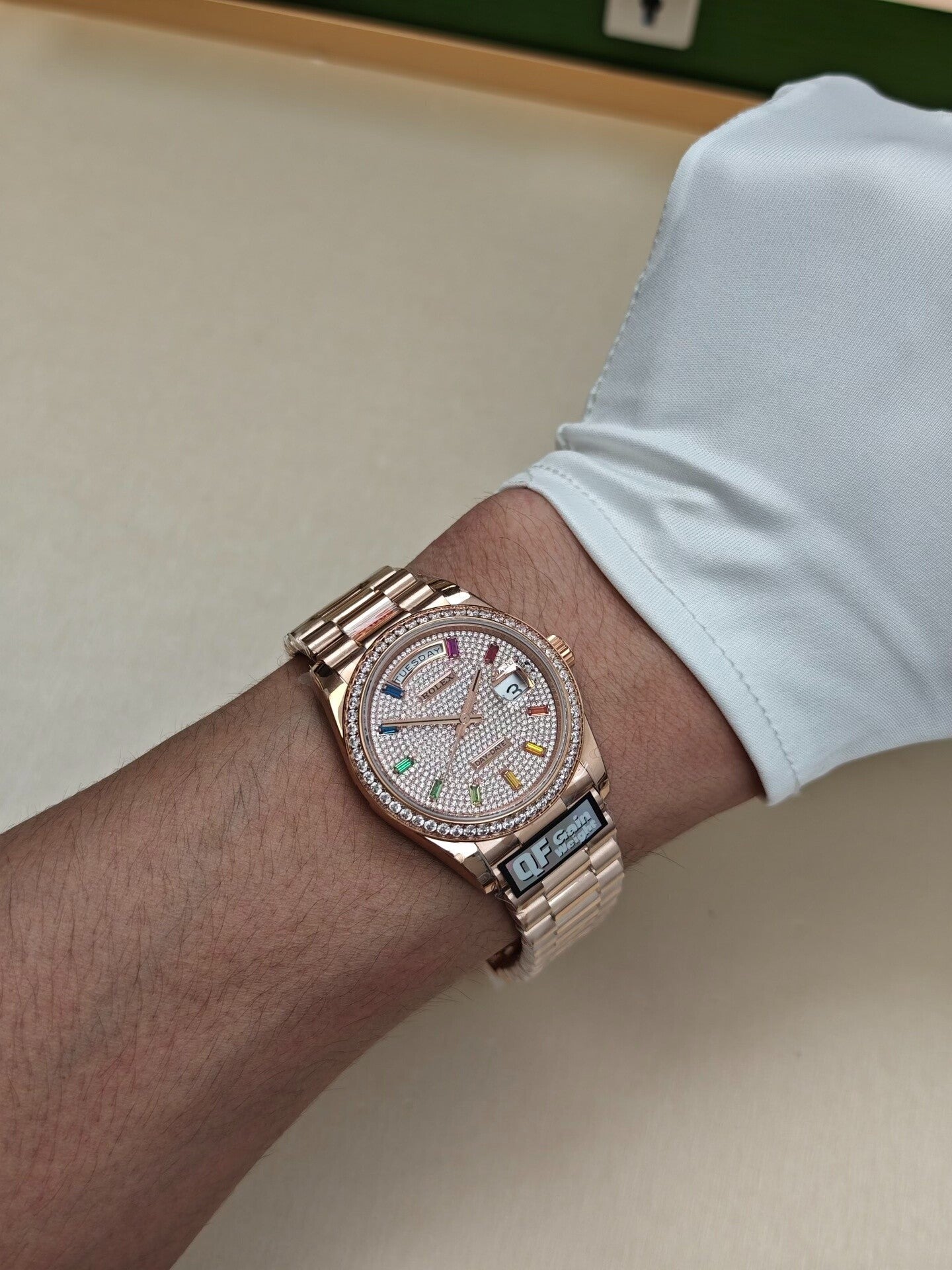Rolex Day-Date 36 Everose Gold Rainbow Sapphire Dial