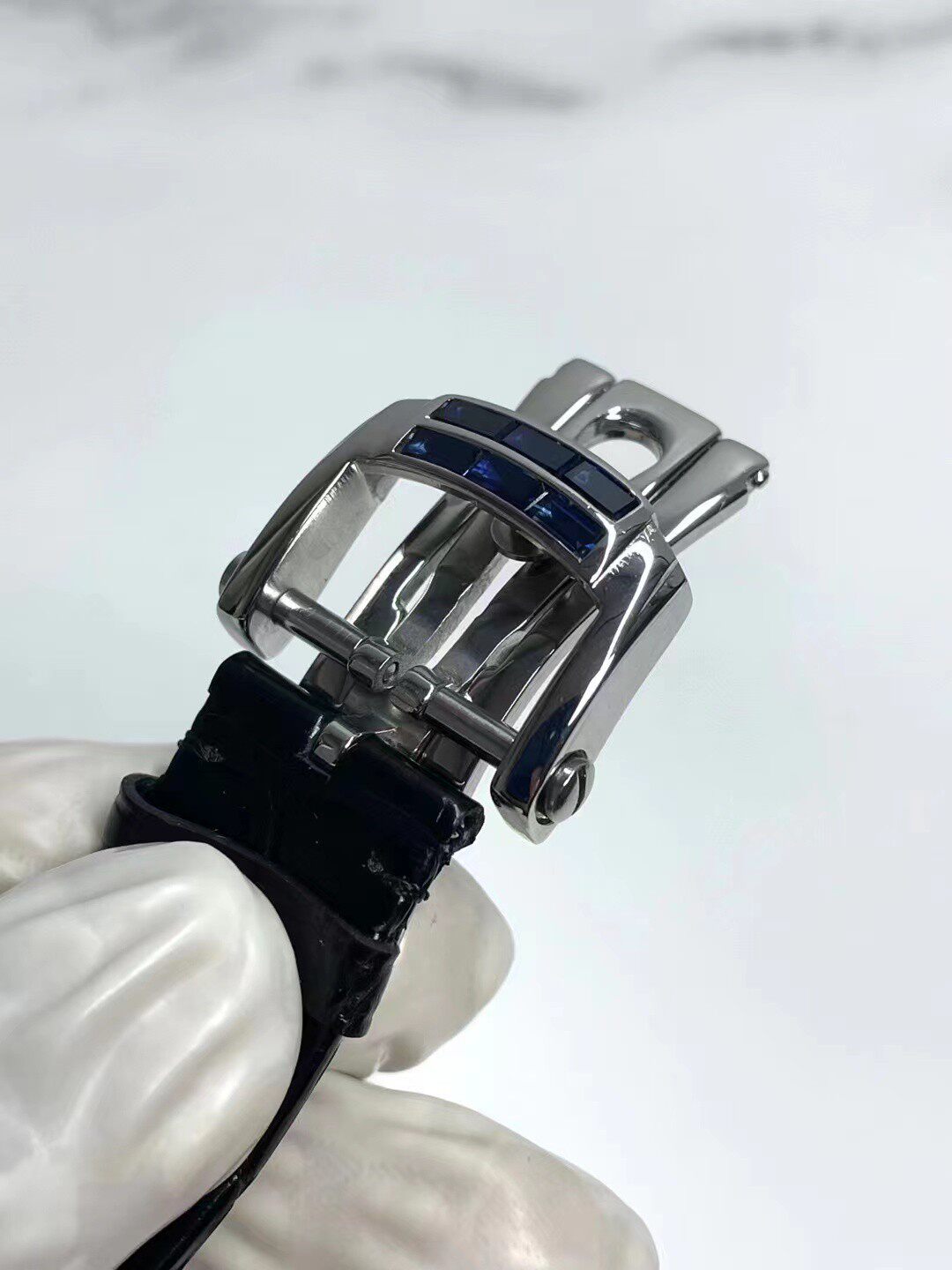 Patek Philippe Nautilus 5724G Blue Sapphire Bezel