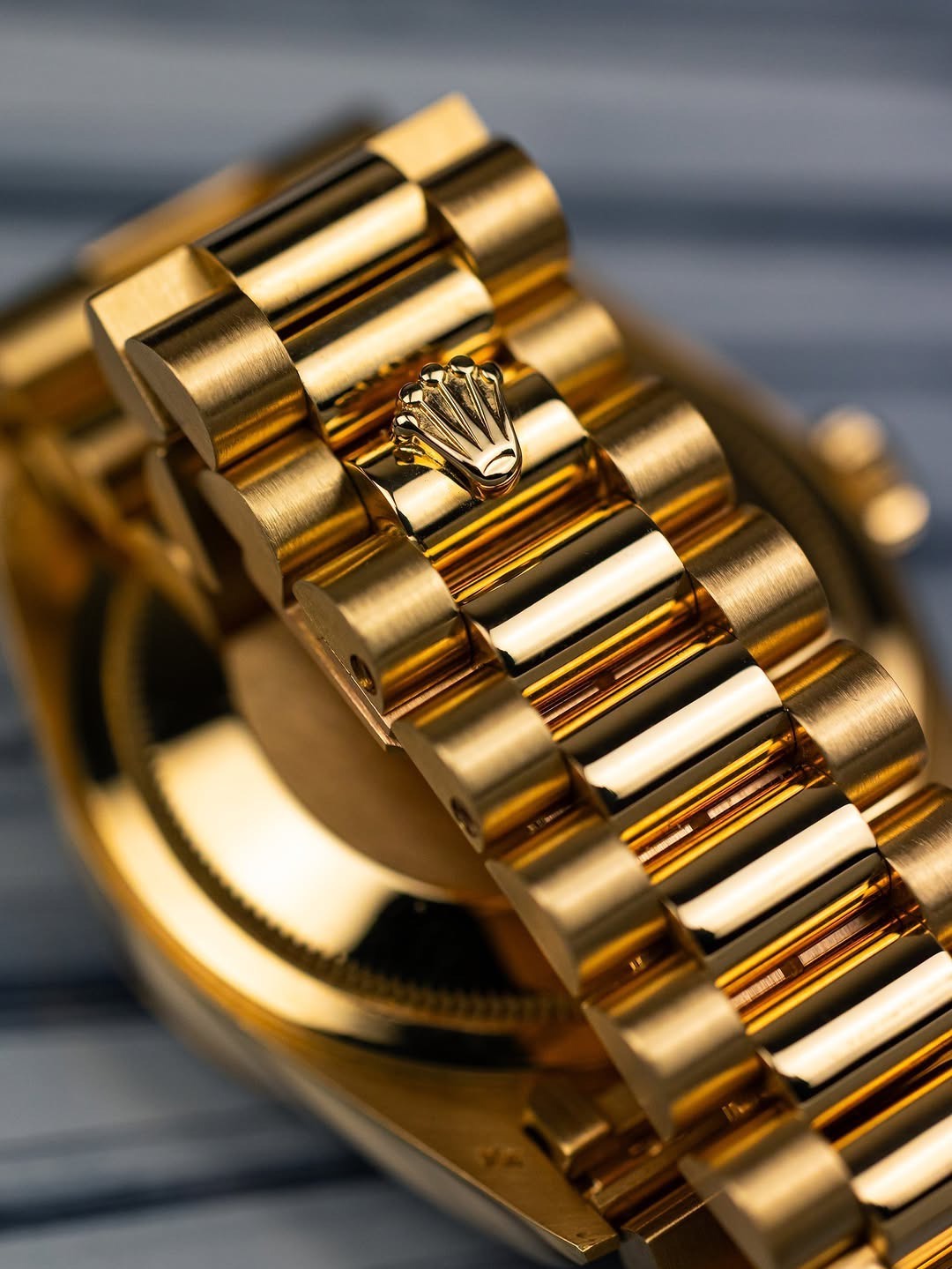 Rolex Day-Date 18038 18K Yellow Gold with Black Onyx Dial