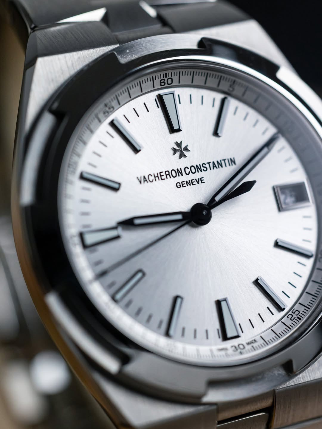 Vacheron Constantin Overseas Stainless Steel Luxury Watch with Integrated Bracelet