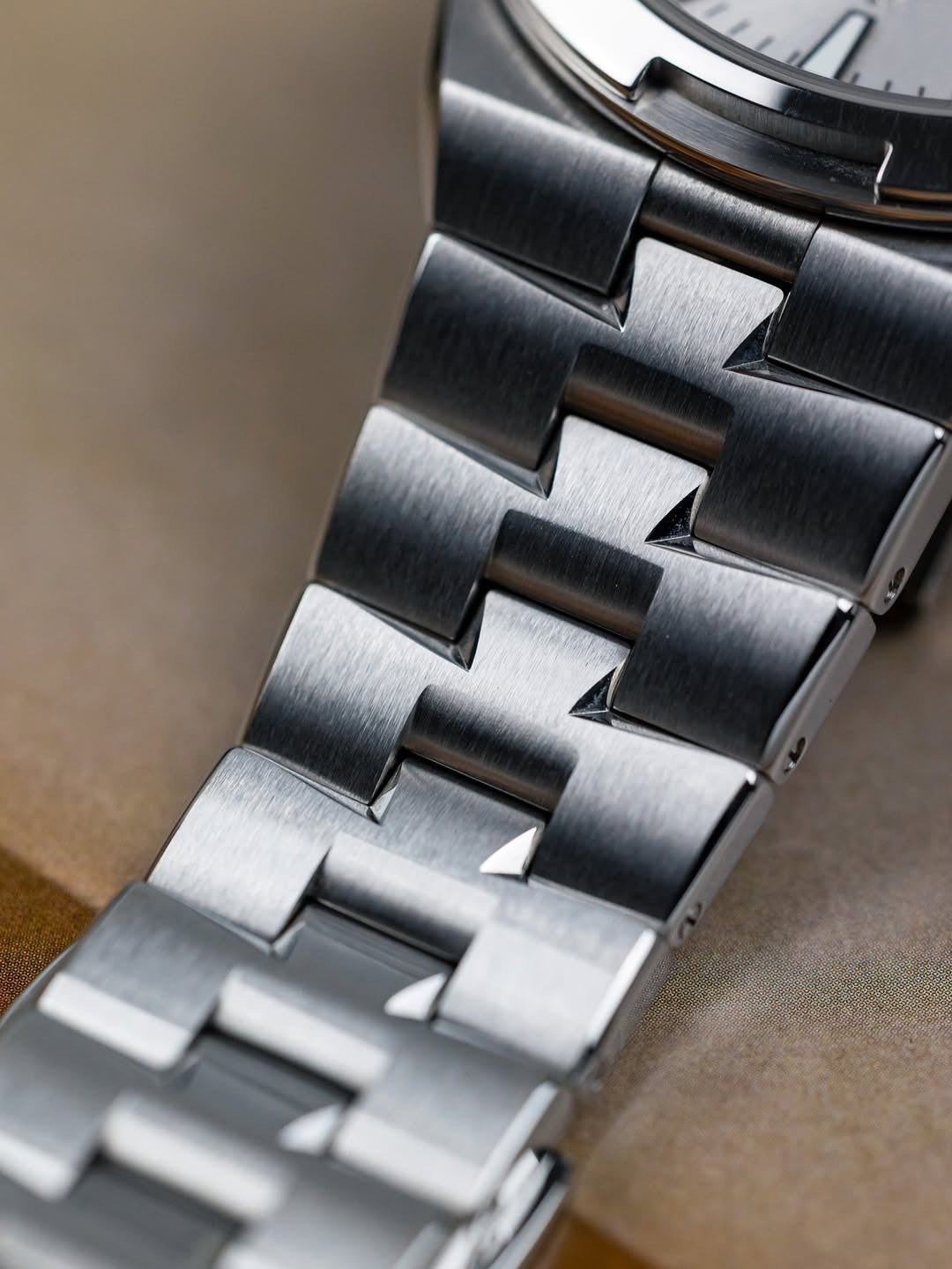 Vacheron Constantin Overseas Stainless Steel Luxury Watch with Integrated Bracelet
