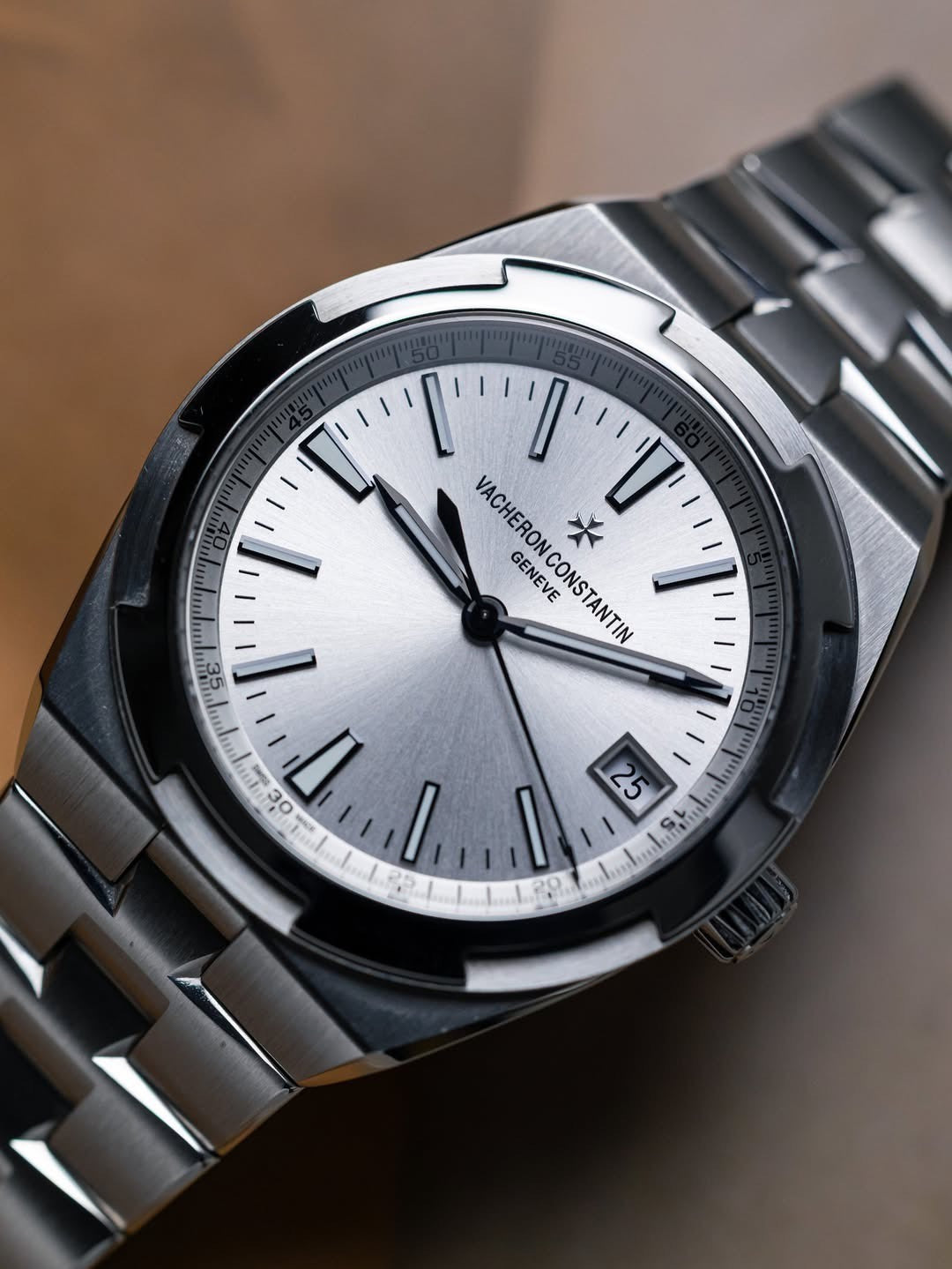 Vacheron Constantin Overseas Stainless Steel Luxury Watch with Integrated Bracelet