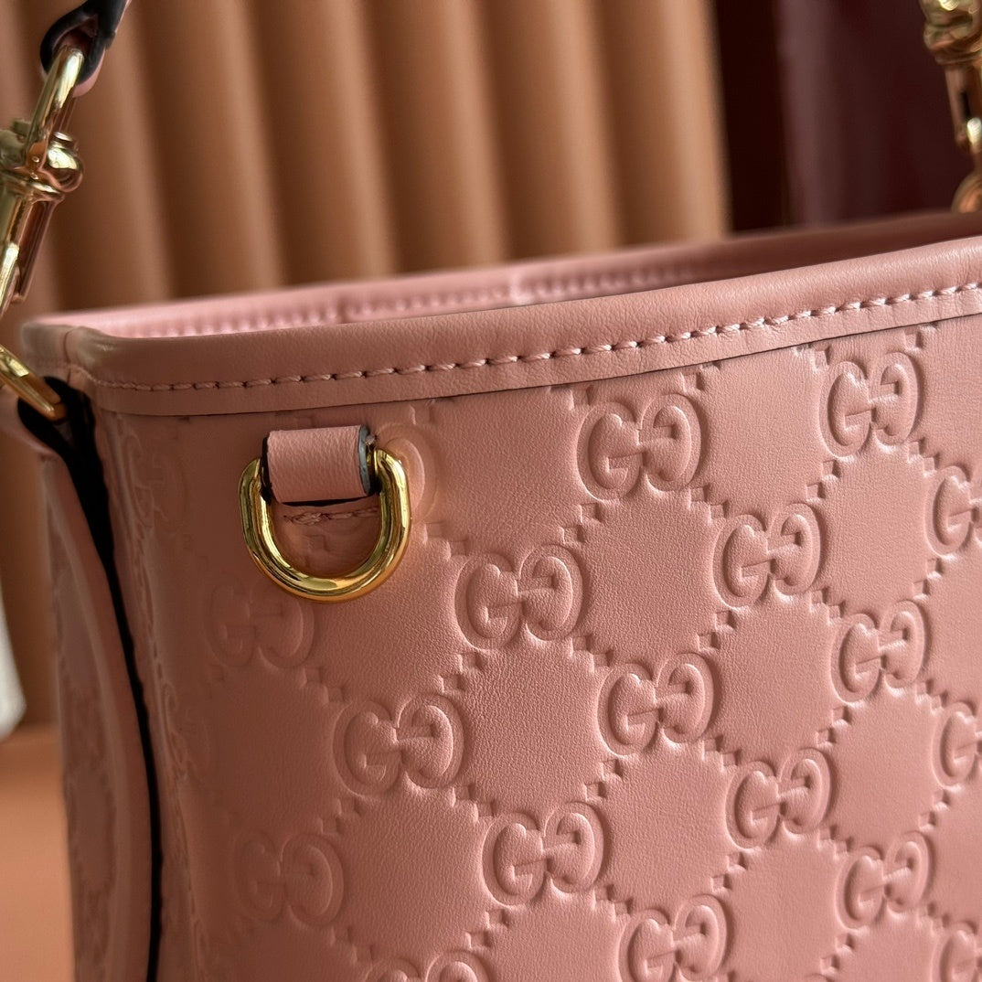 Gucci GG Emblem Small Bucket Bag in Pink Leather