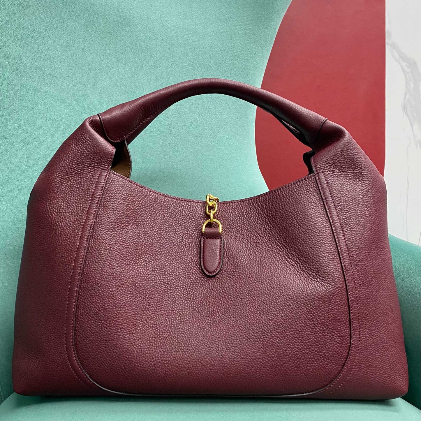 Gucci Softbit Maxi Shoulder Bag in Burgundy Grained Leather with Gold Hardware